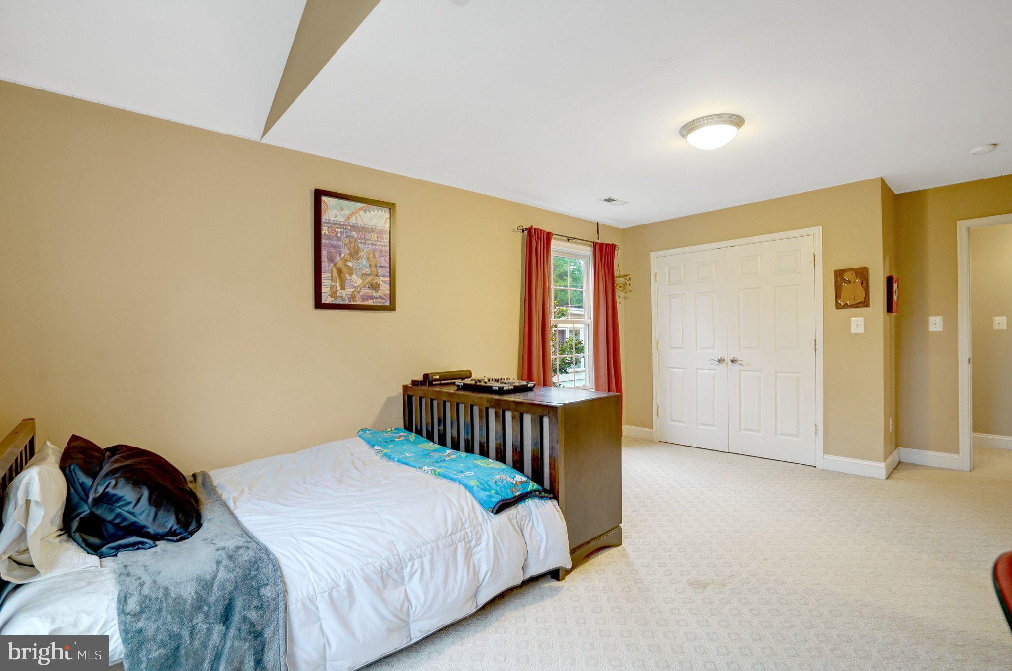 GREENWAY DOWNS - Residential