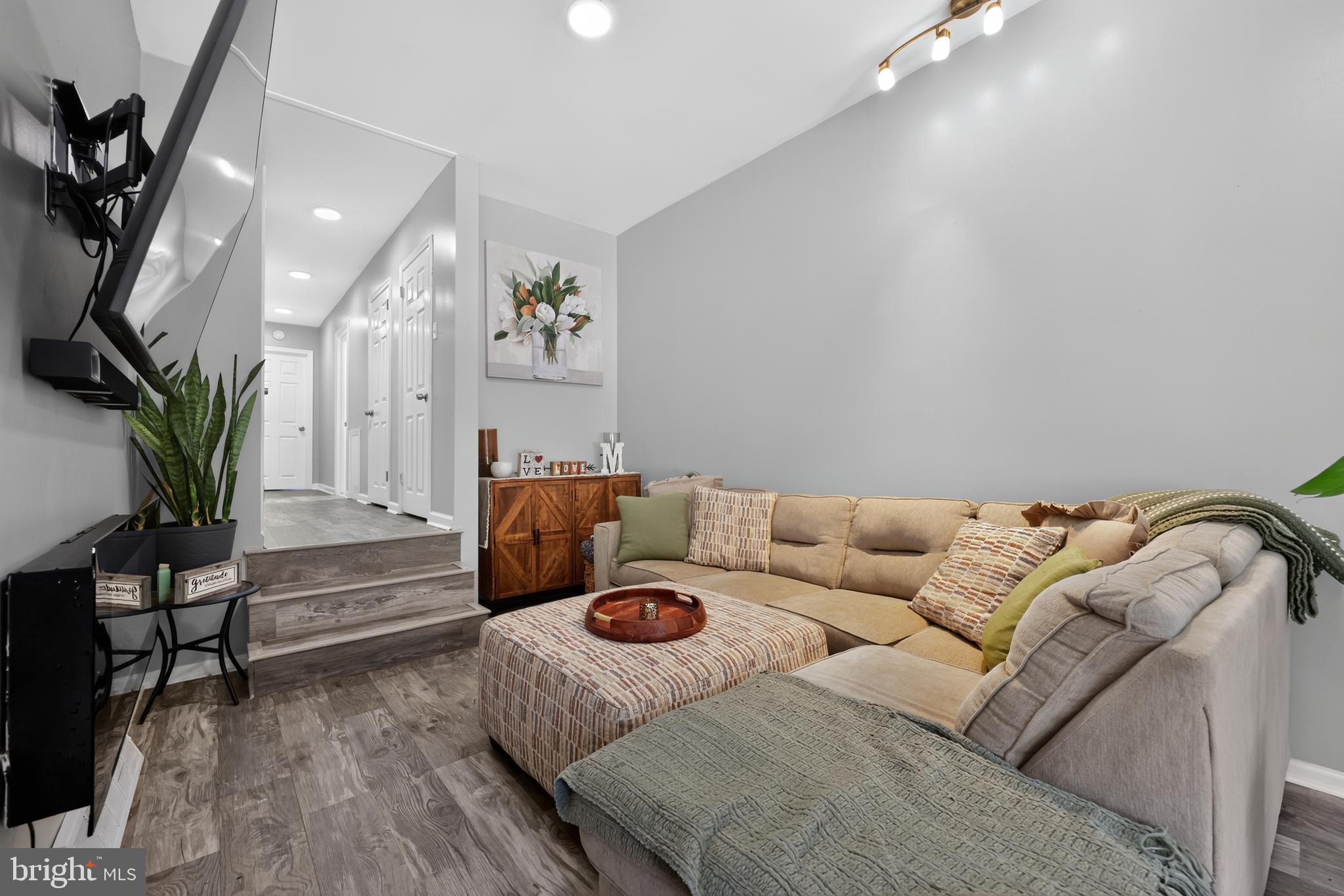 BELLS CORNER - Residential