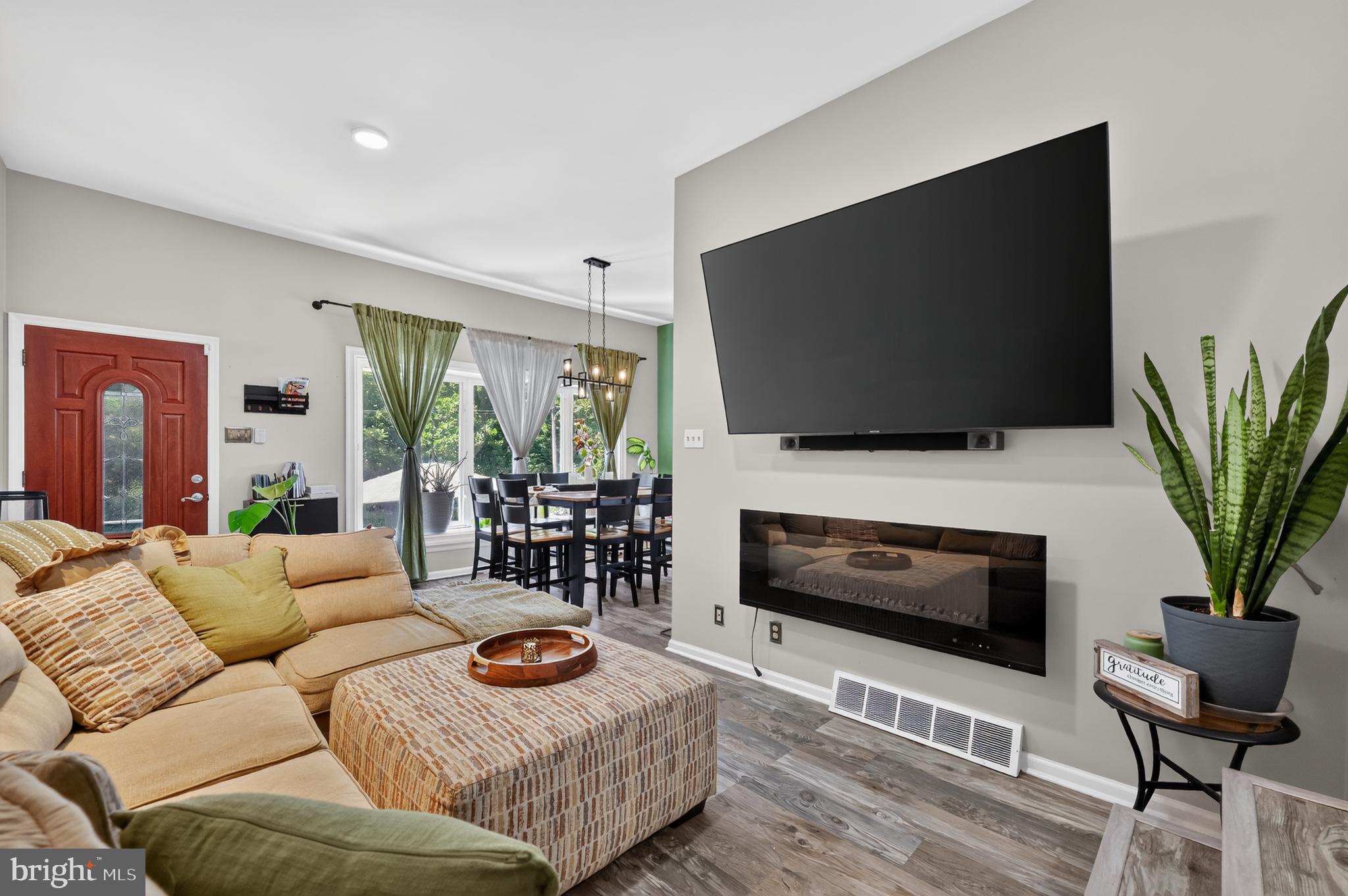 BELLS CORNER - Residential
