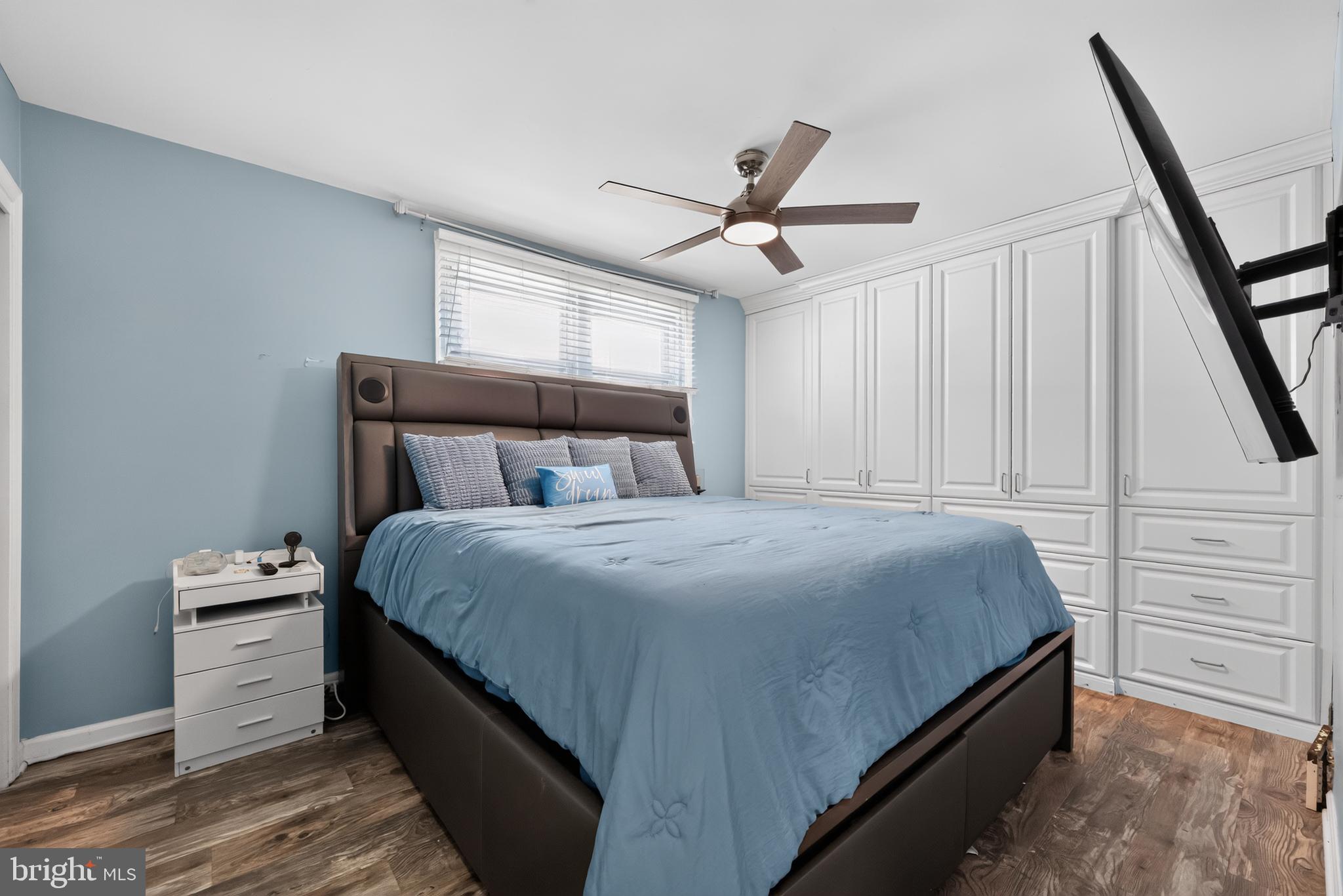 BELLS CORNER - Residential