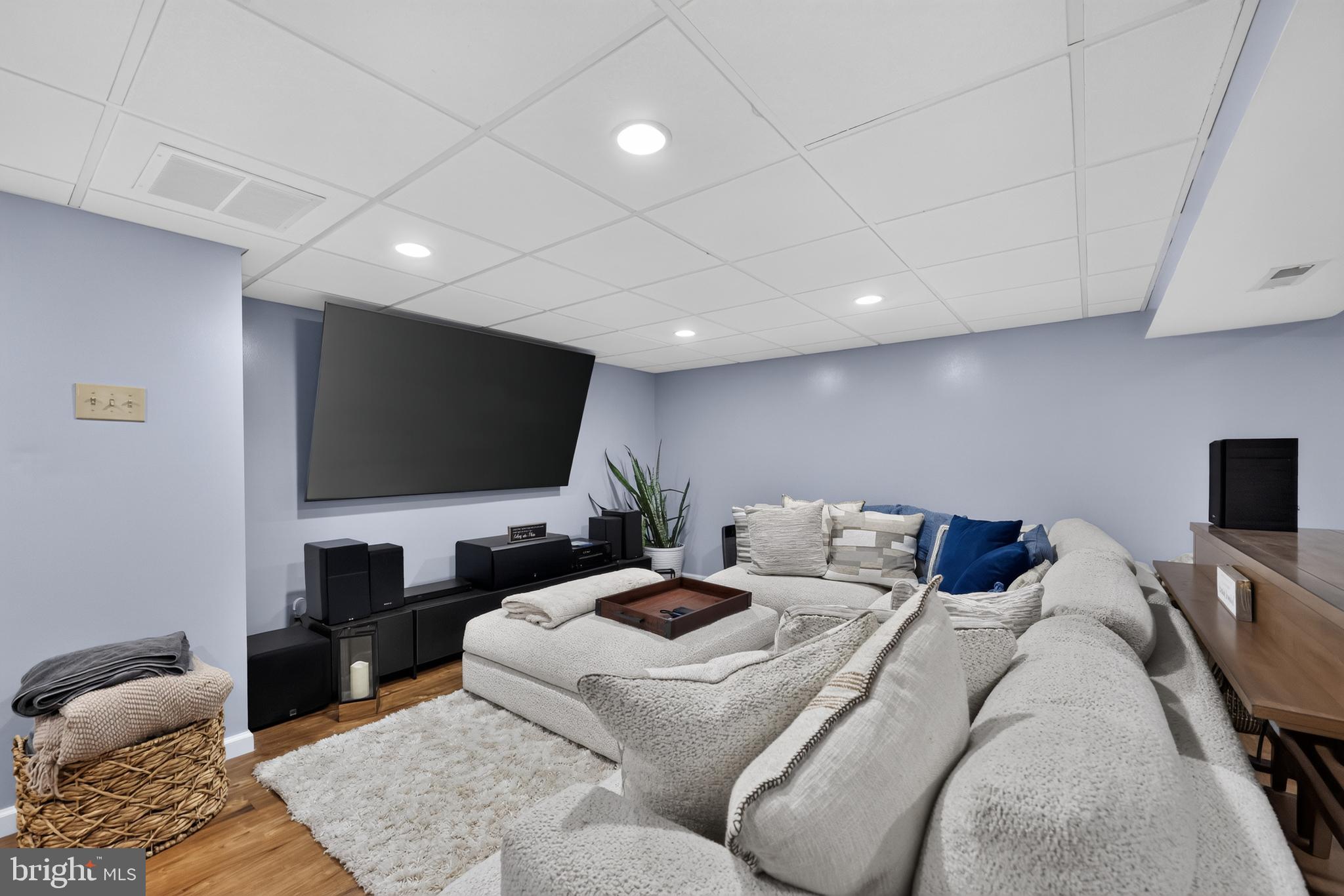 BELLS CORNER - Residential