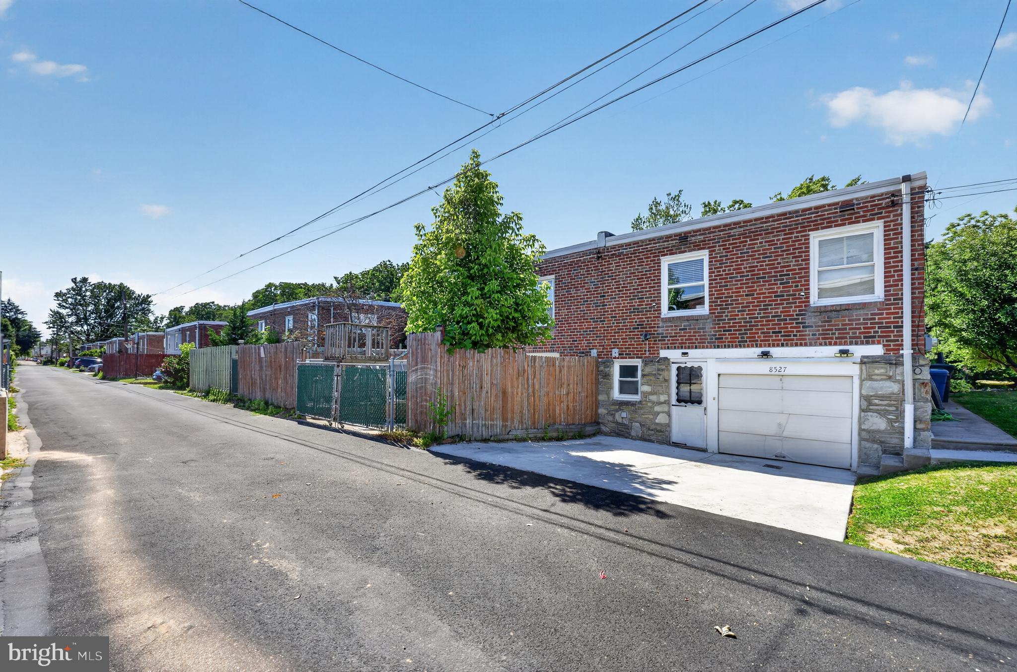 BELLS CORNER - Residential