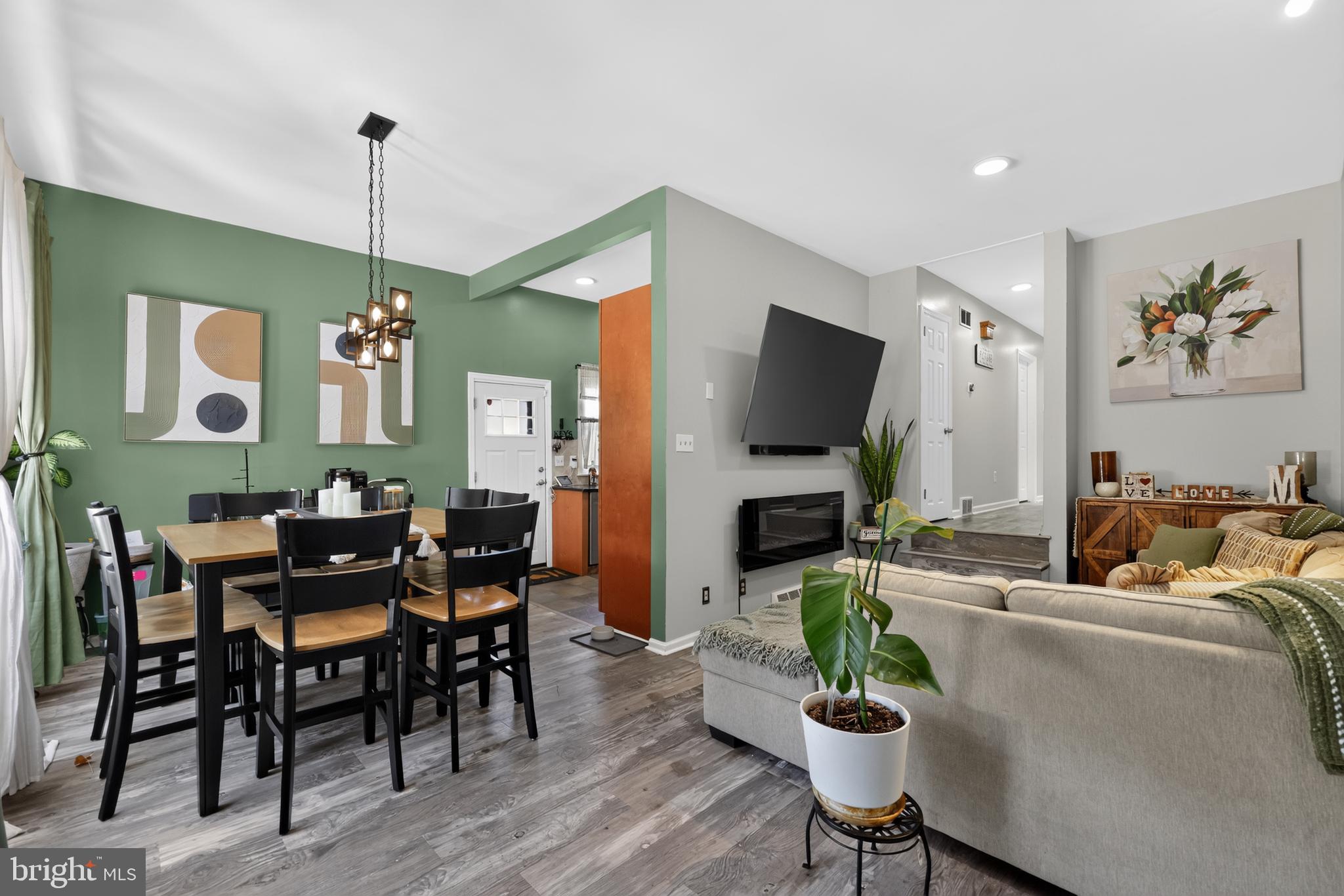 BELLS CORNER - Residential