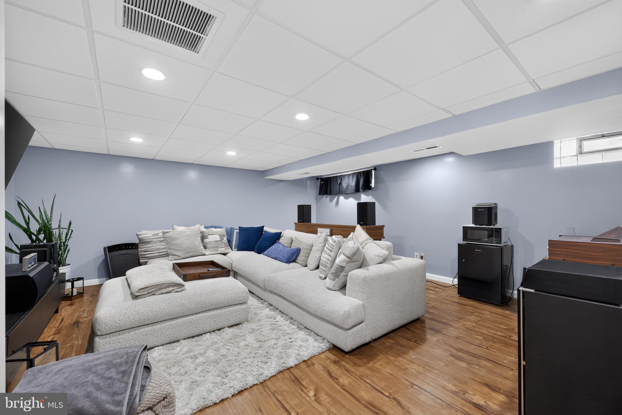 BELLS CORNER - Residential
