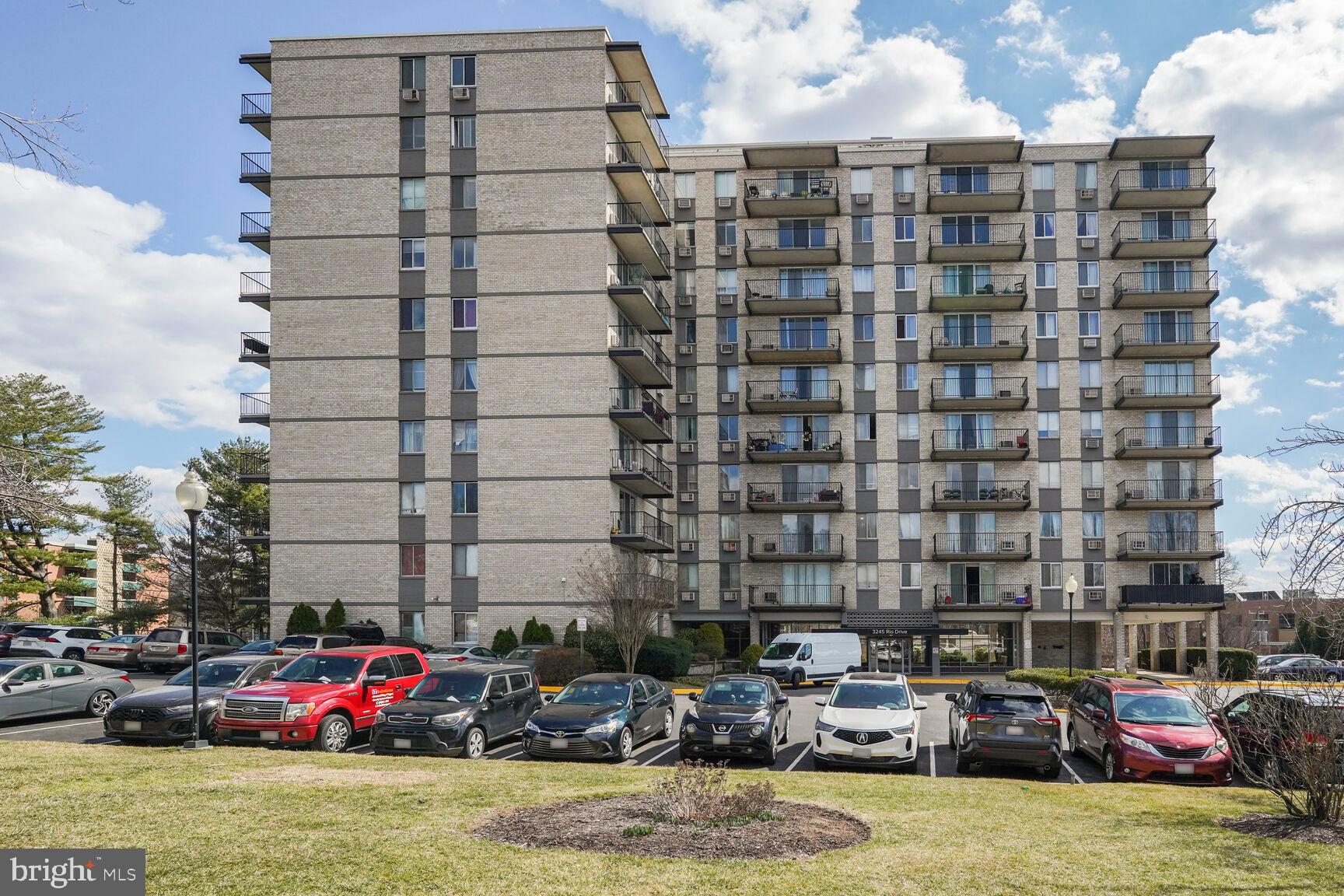 BARCROFT HILLS - Residential