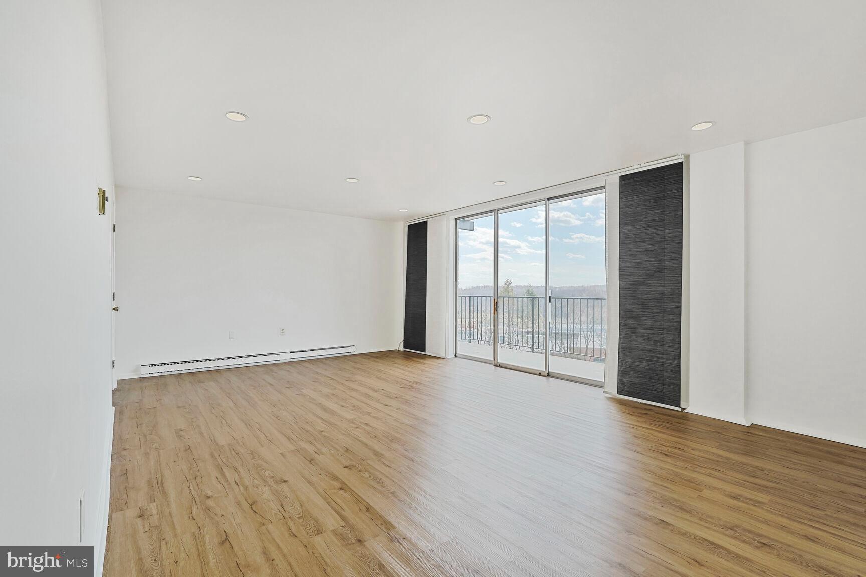 BARCROFT HILLS - Residential