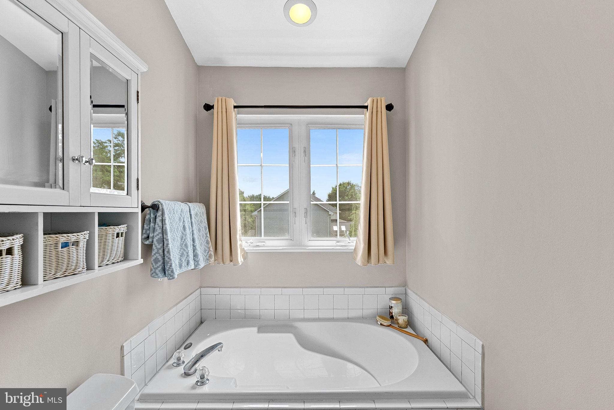 GREENHILL CROSSING - Residential