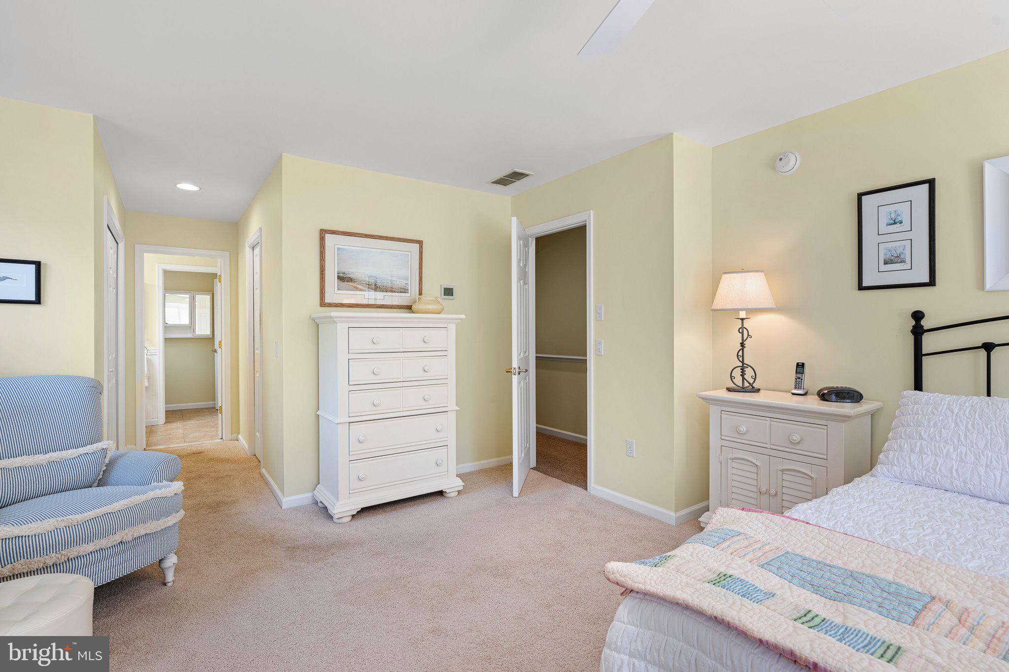 SALT POND - Residential