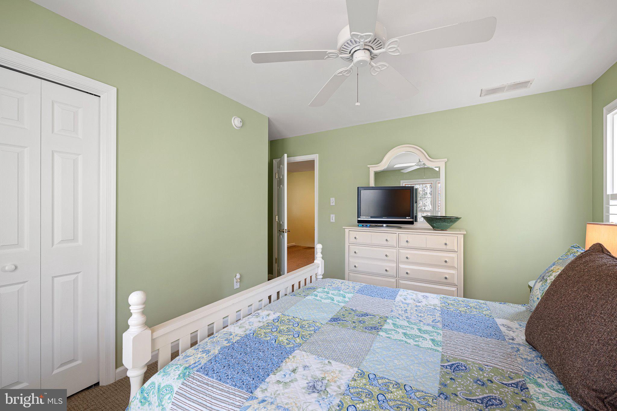 SALT POND - Residential
