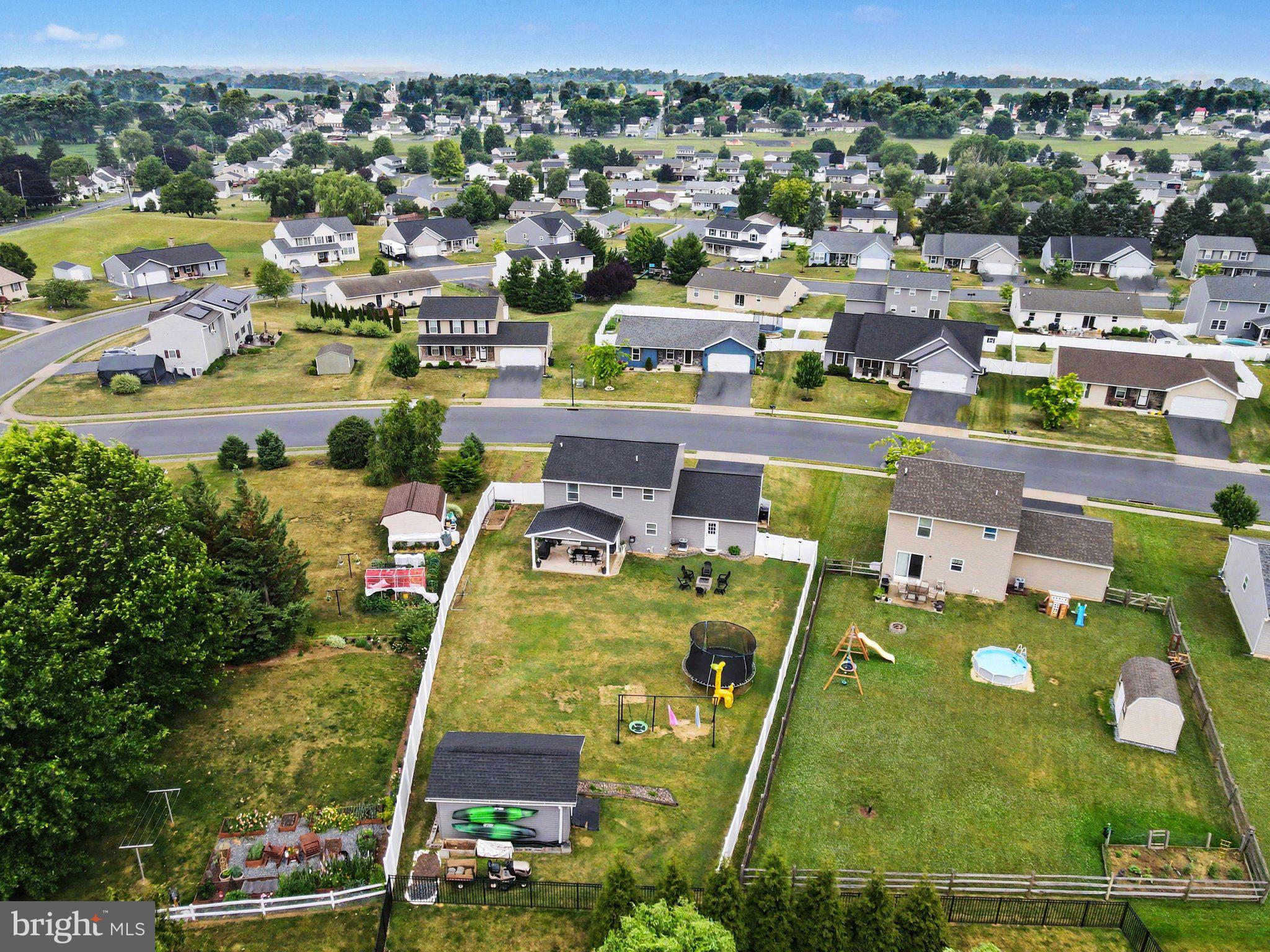 NEWBURG VILLAGE - Residential