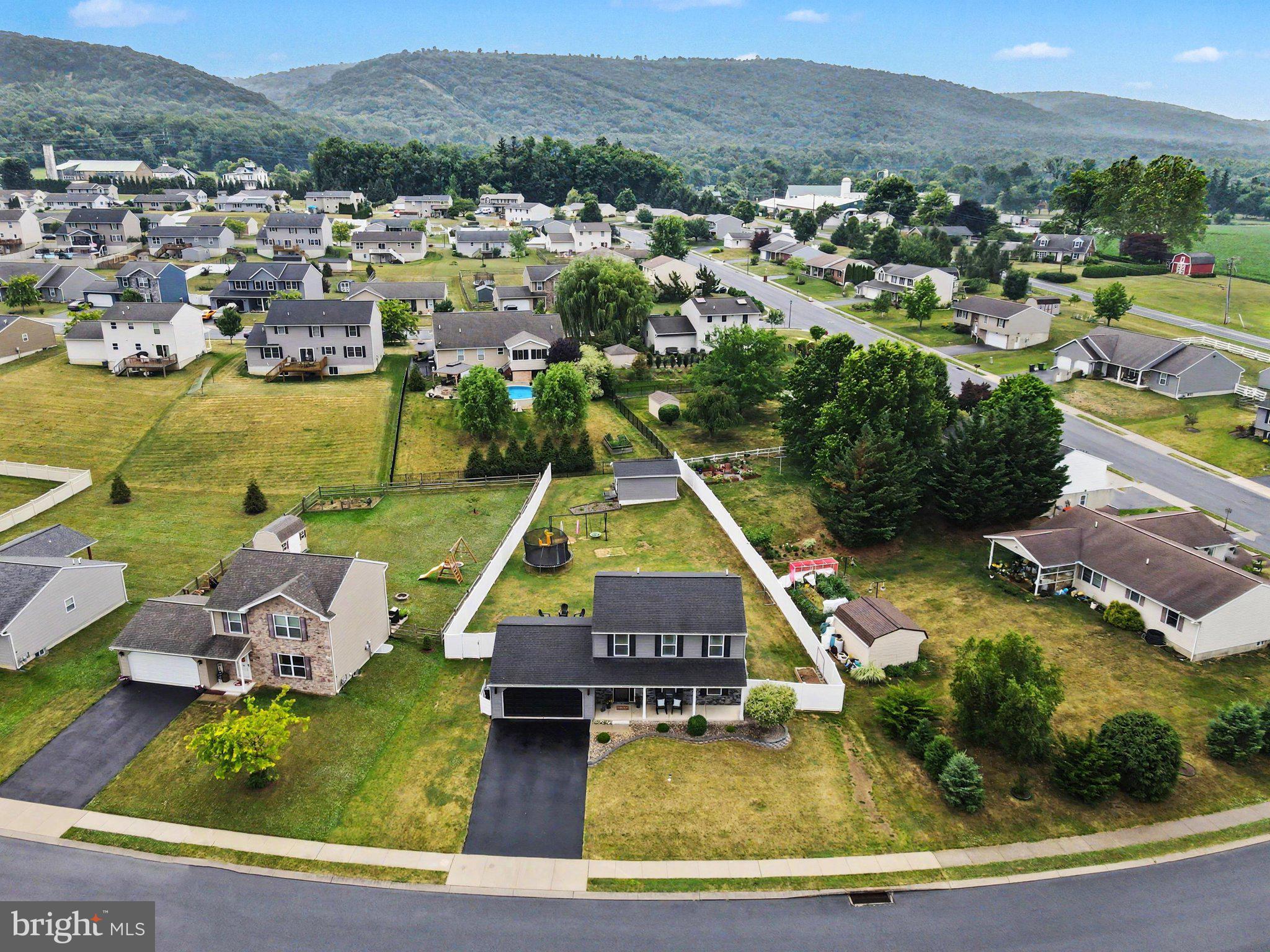 NEWBURG VILLAGE - Residential