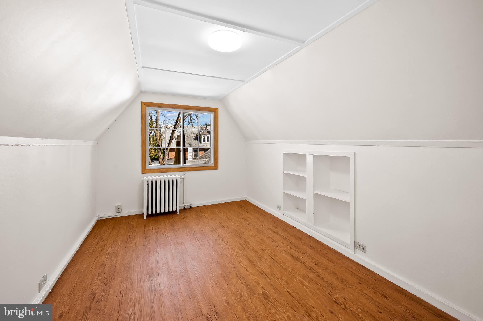 HAMILTON HEIGHTS - Residential Income