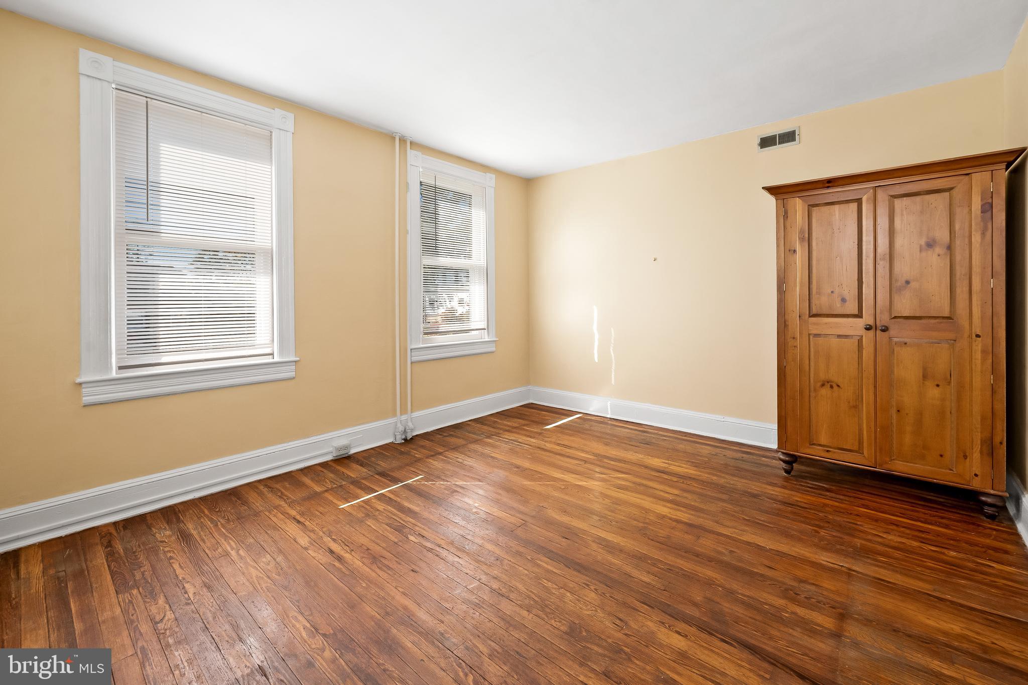 HAMILTON HEIGHTS - Residential Income