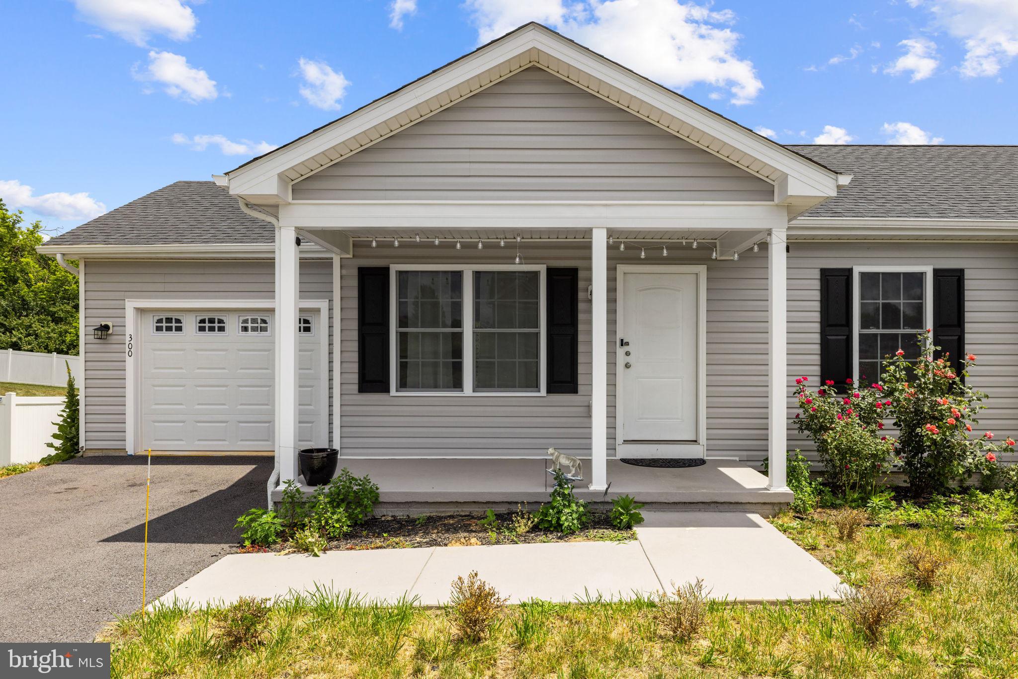 ELIZABETH STATION - Residential