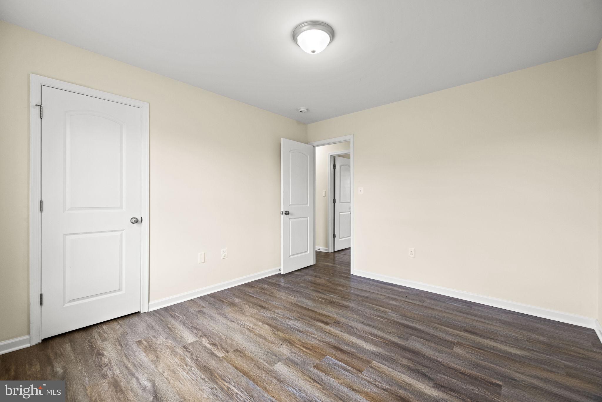 ELIZABETH STATION - Residential