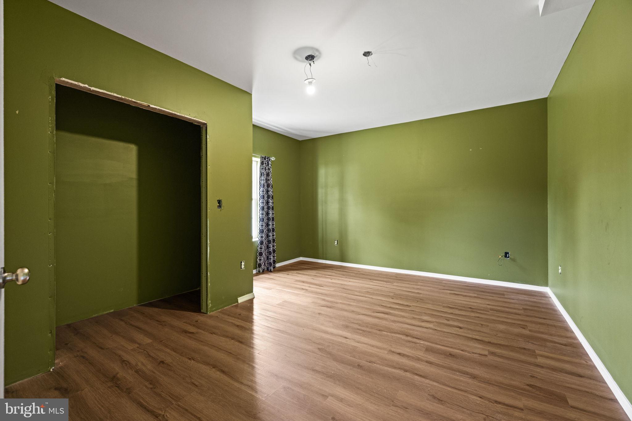 ELIZABETH STATION - Residential