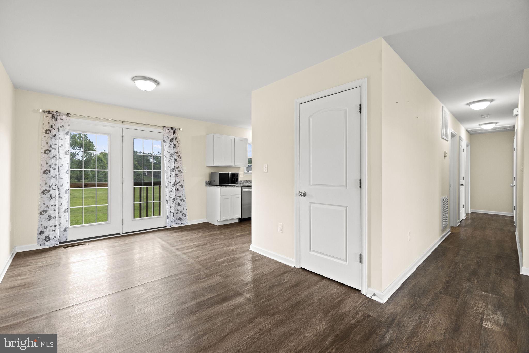 ELIZABETH STATION - Residential