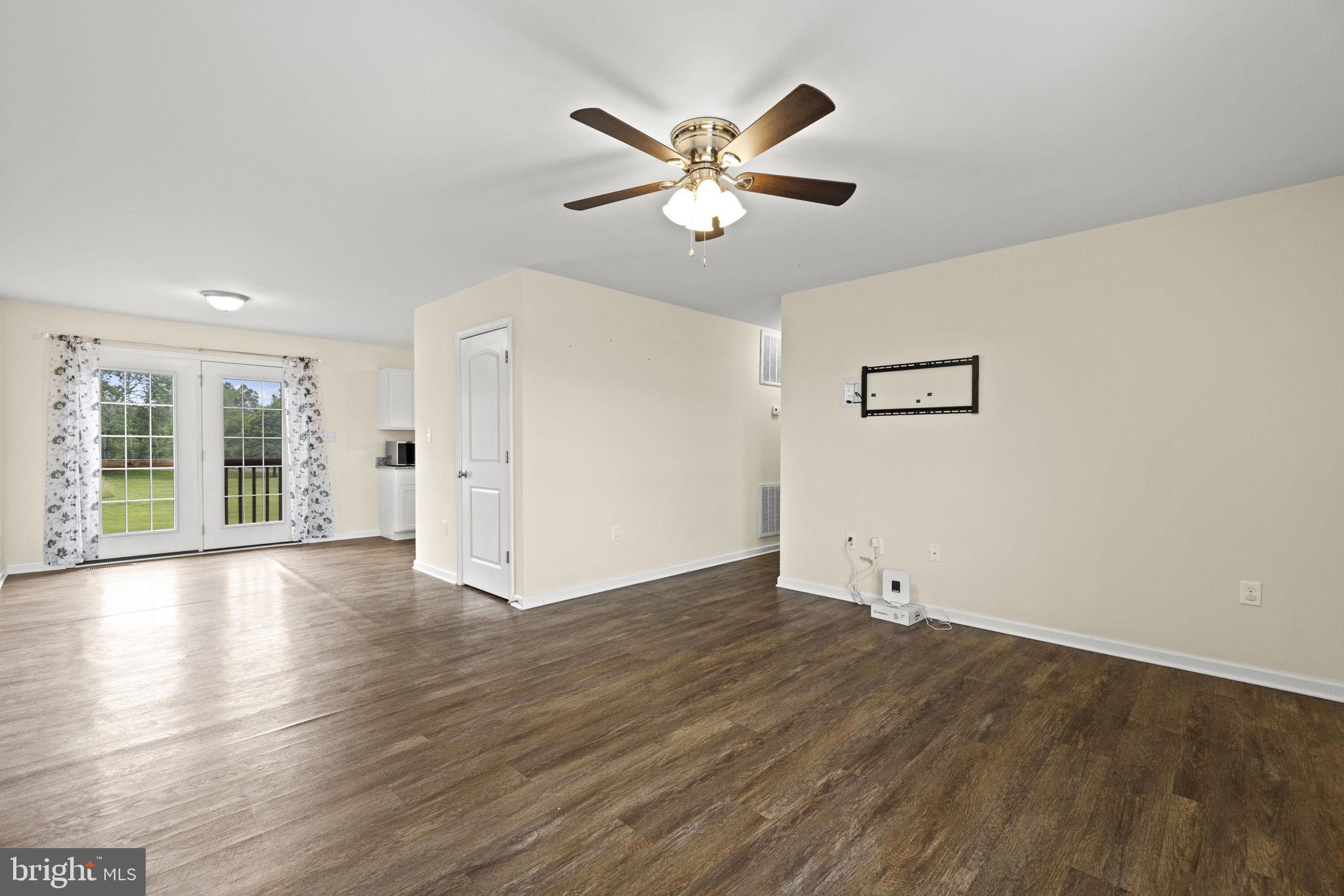 ELIZABETH STATION - Residential