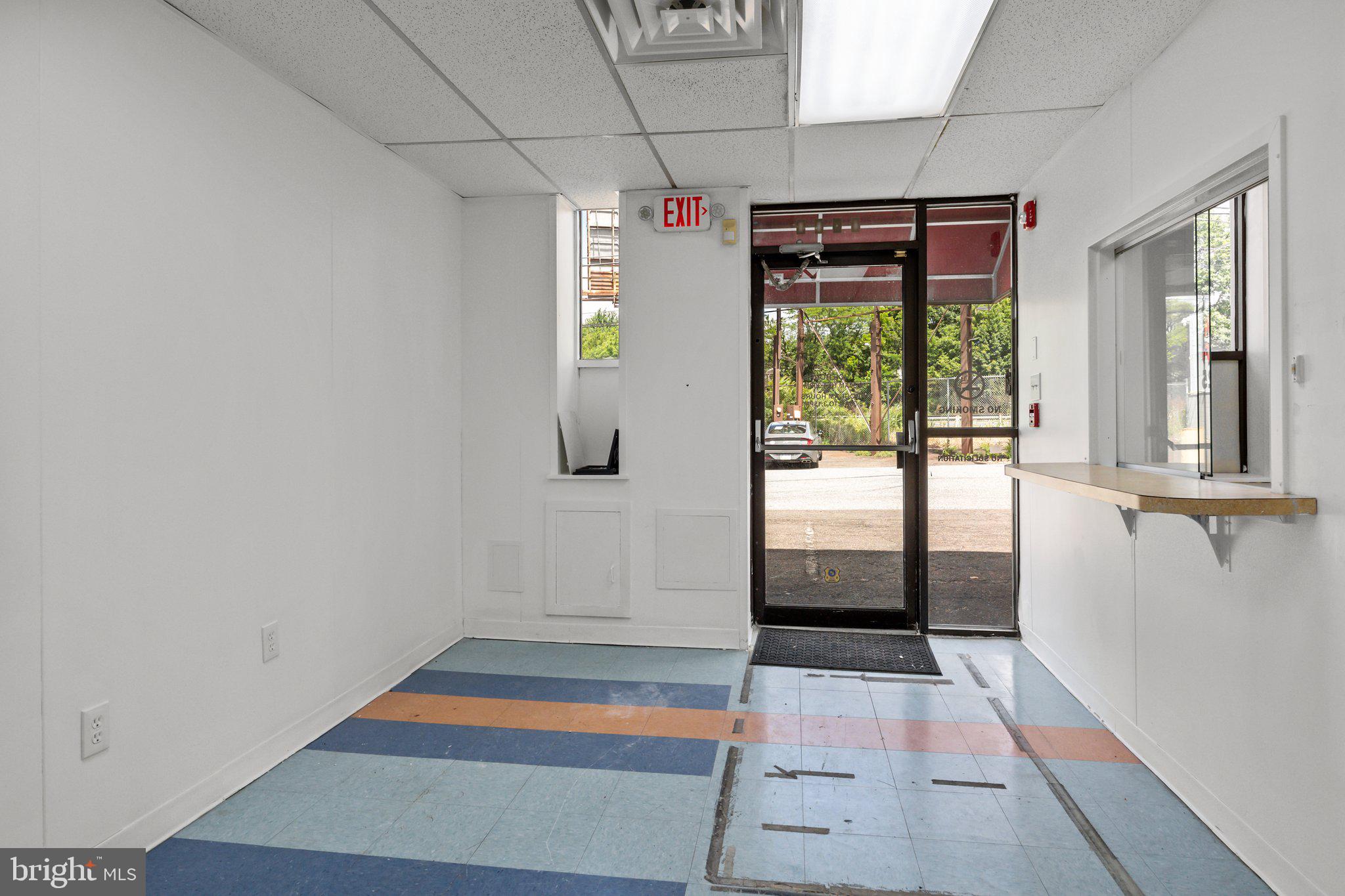 TORRESDALE - Commercial Sale