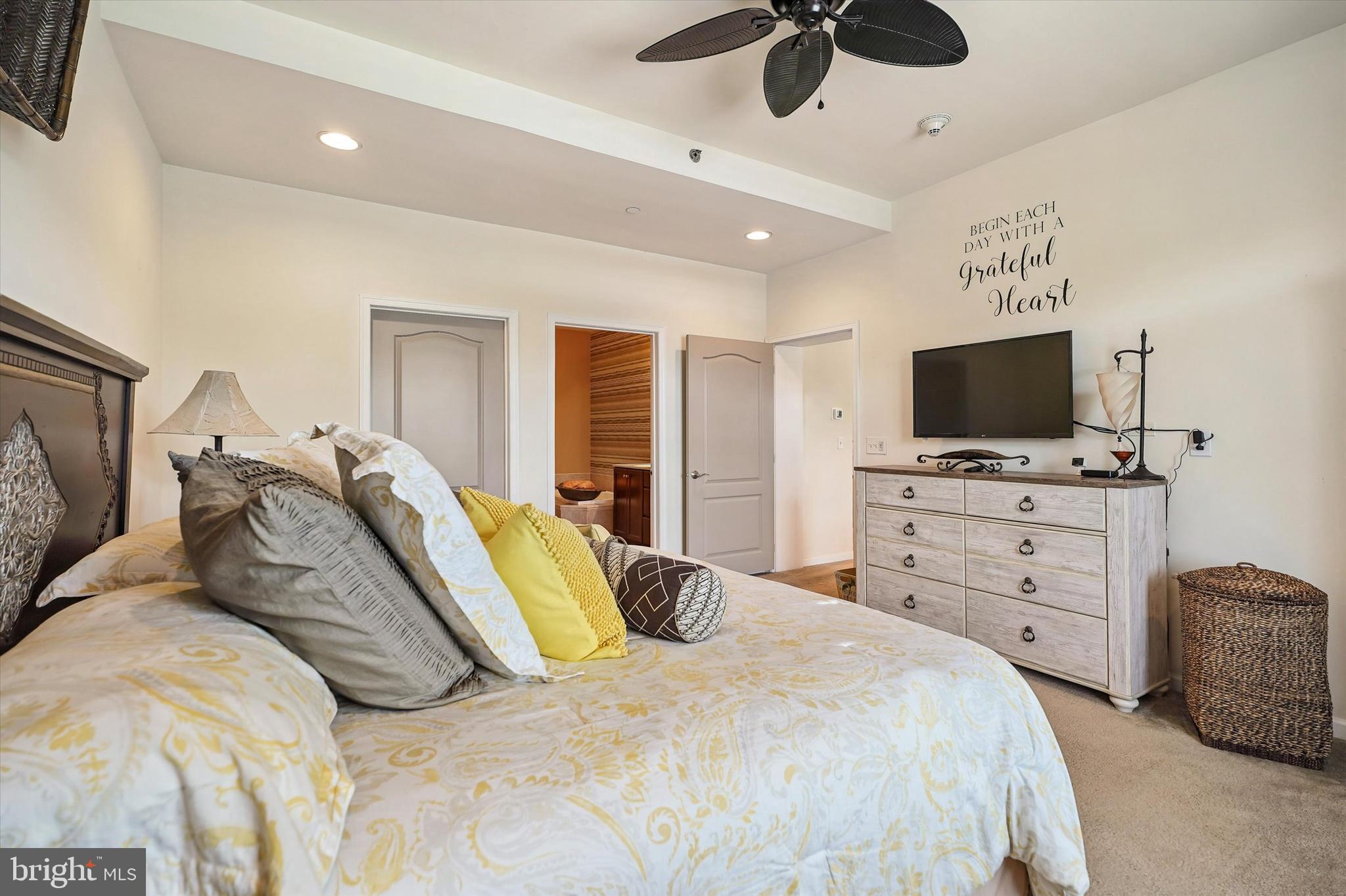 HUNTINGDON VALLEY - Residential