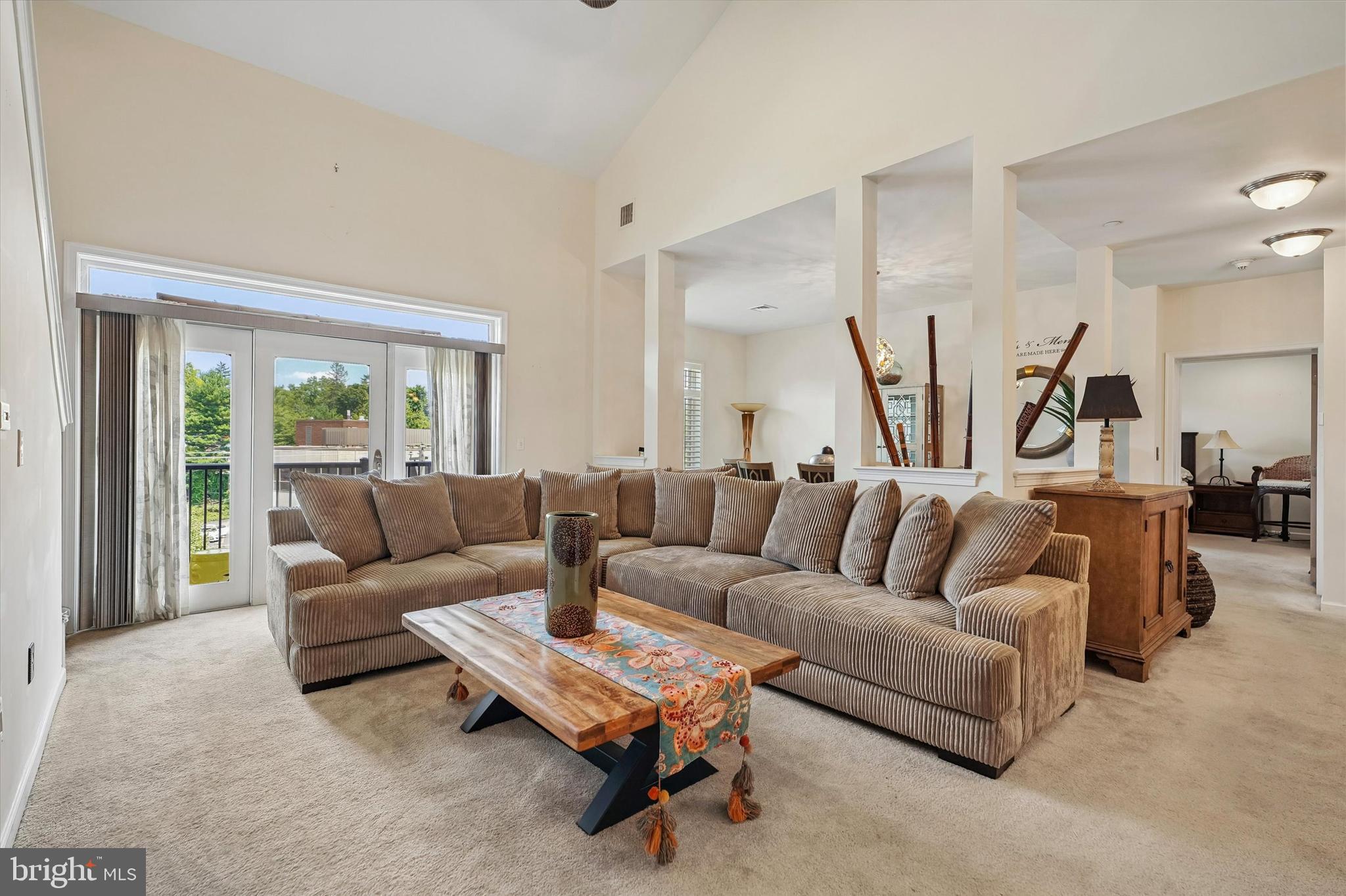 HUNTINGDON VALLEY - Residential
