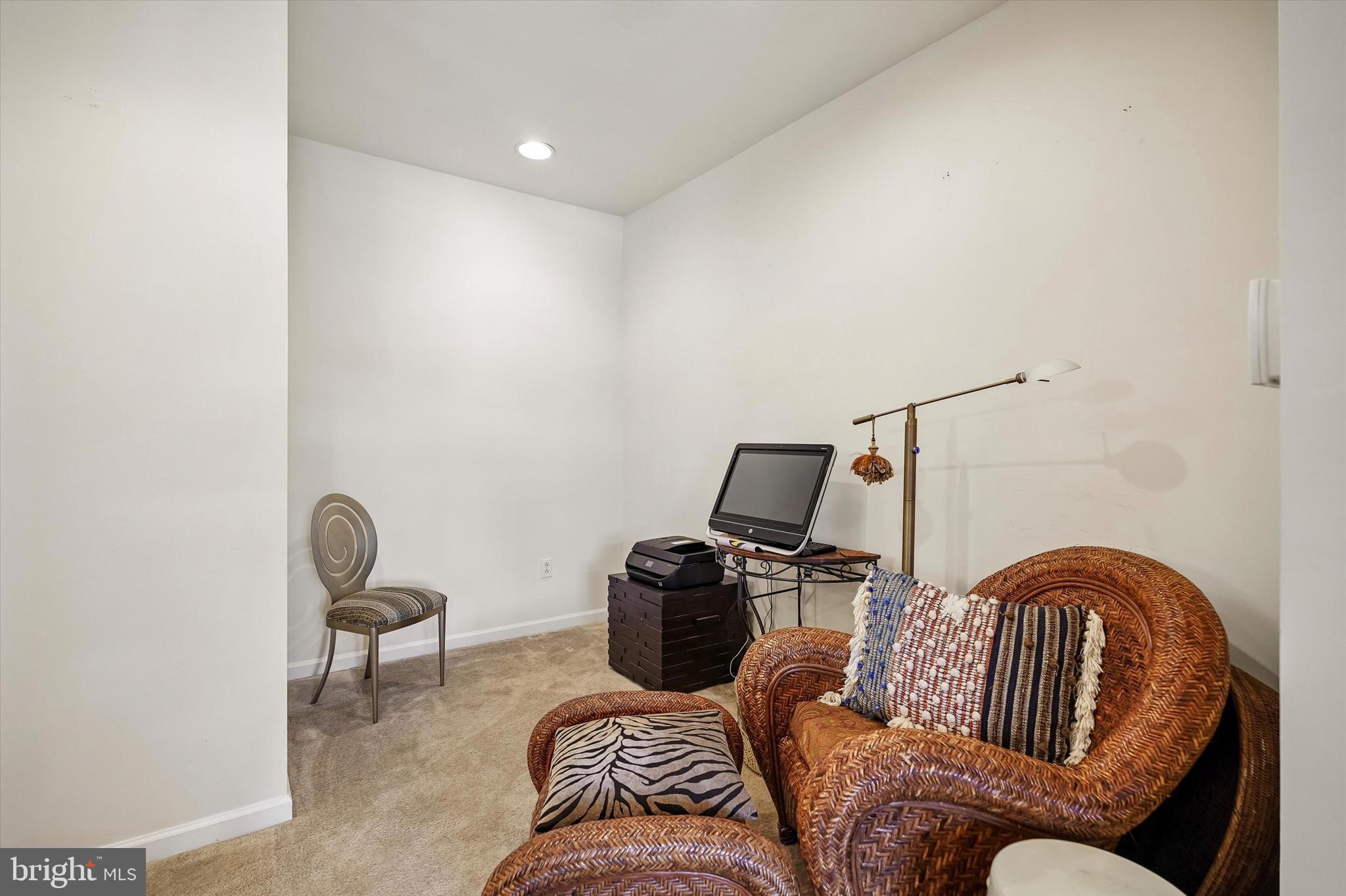HUNTINGDON VALLEY - Residential