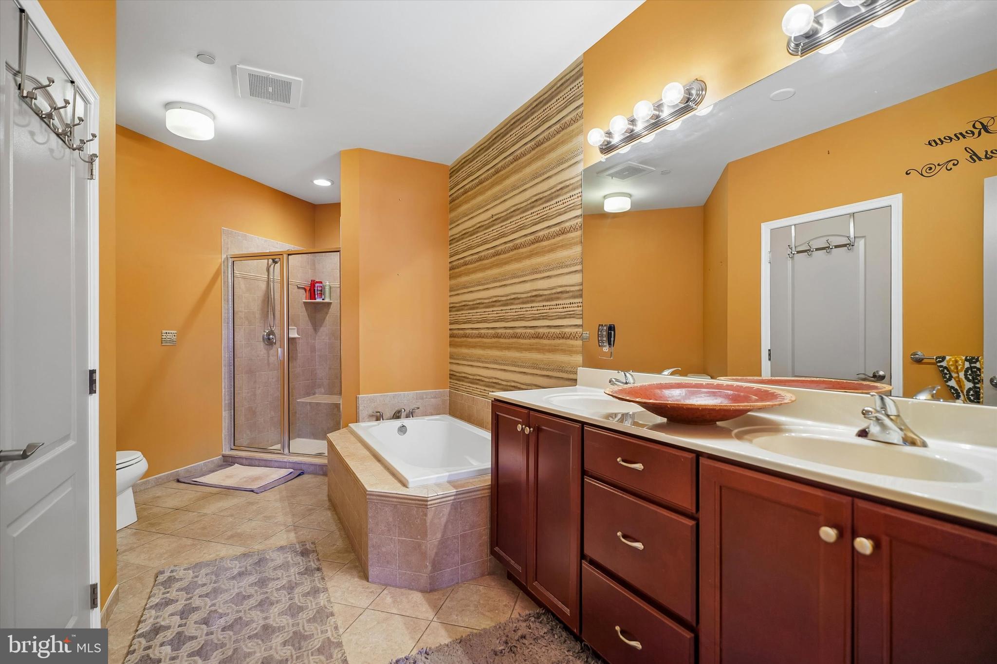 HUNTINGDON VALLEY - Residential