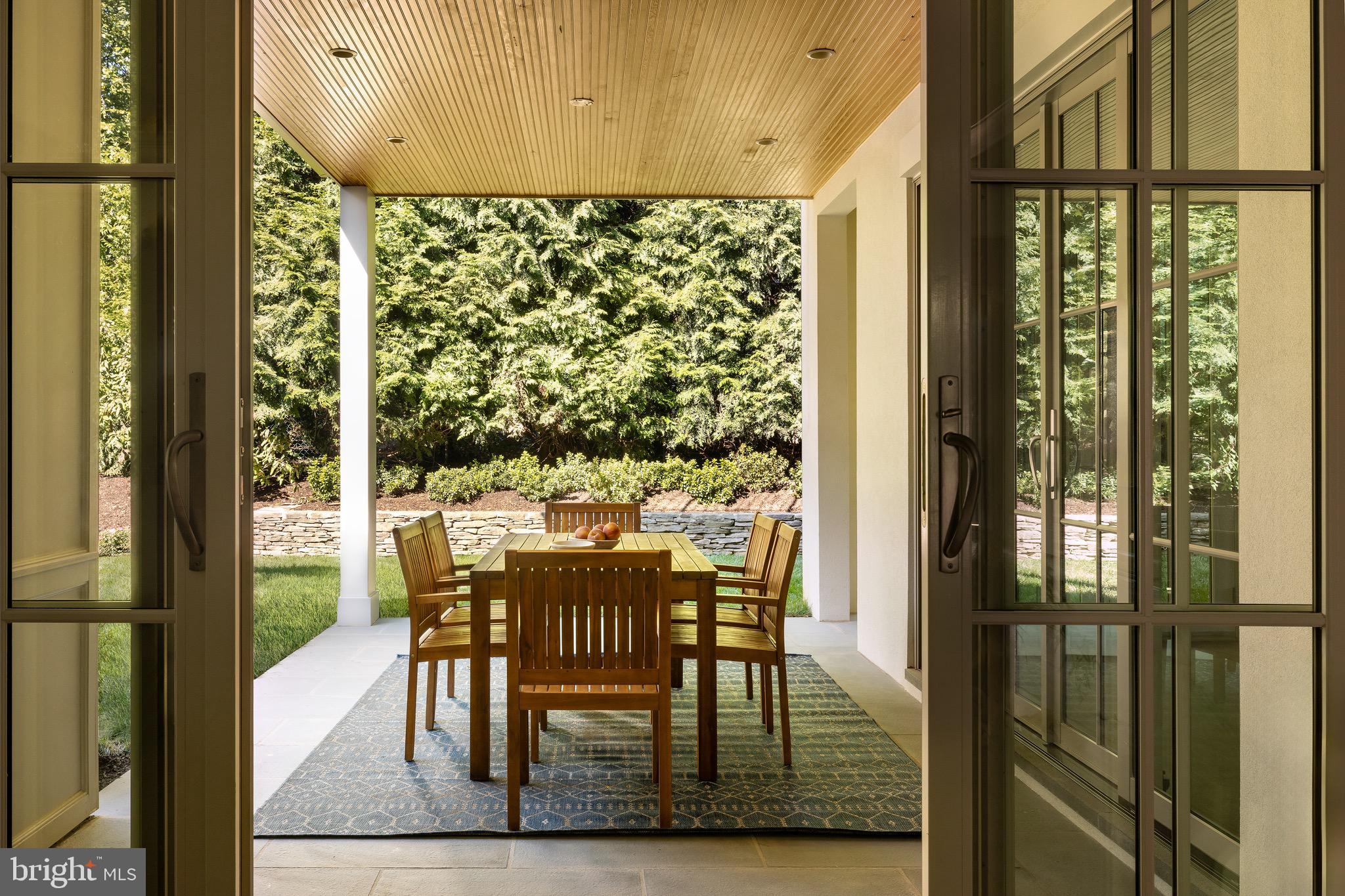 FOREST HILLS - Residential