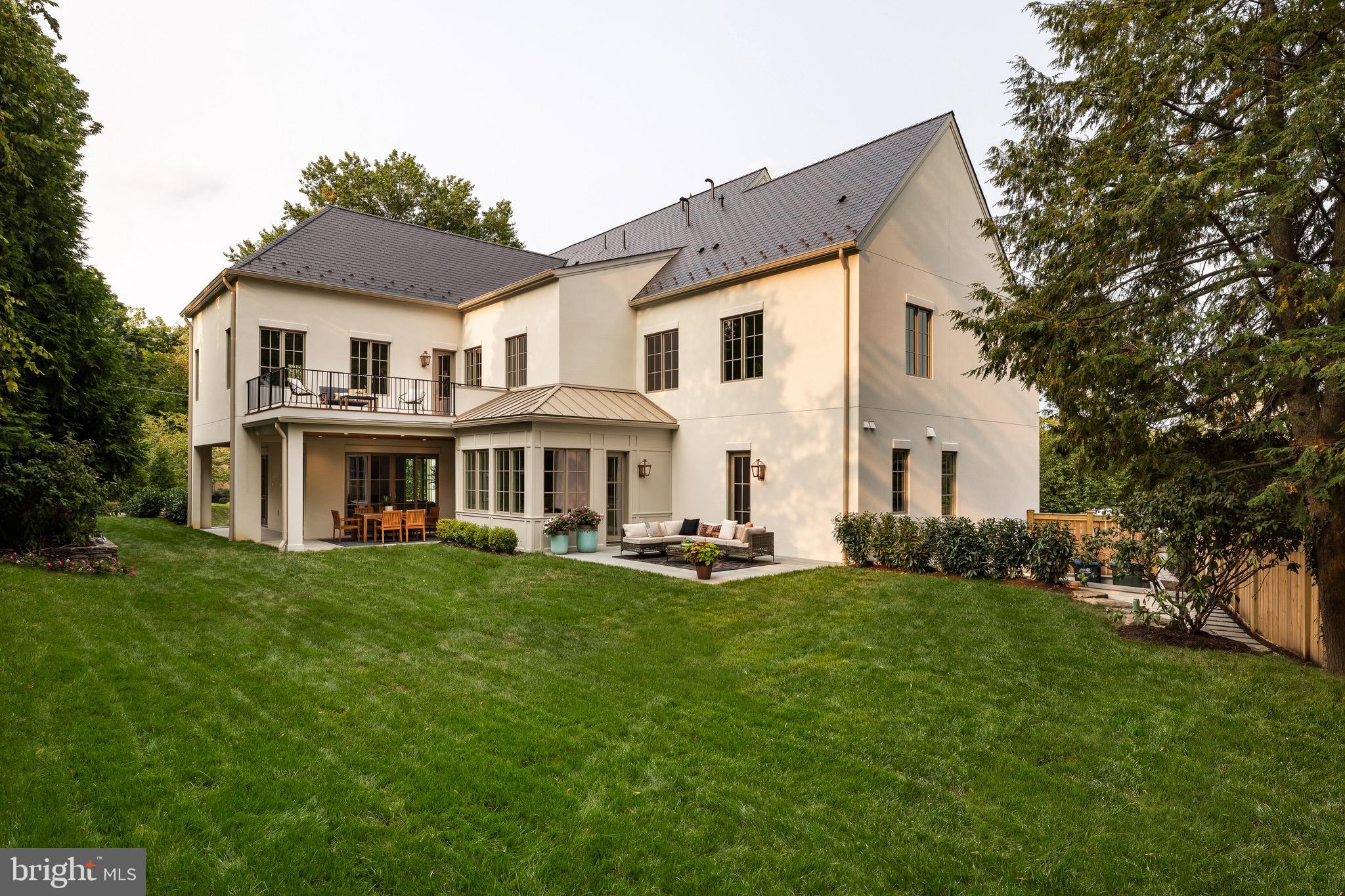 FOREST HILLS - Residential