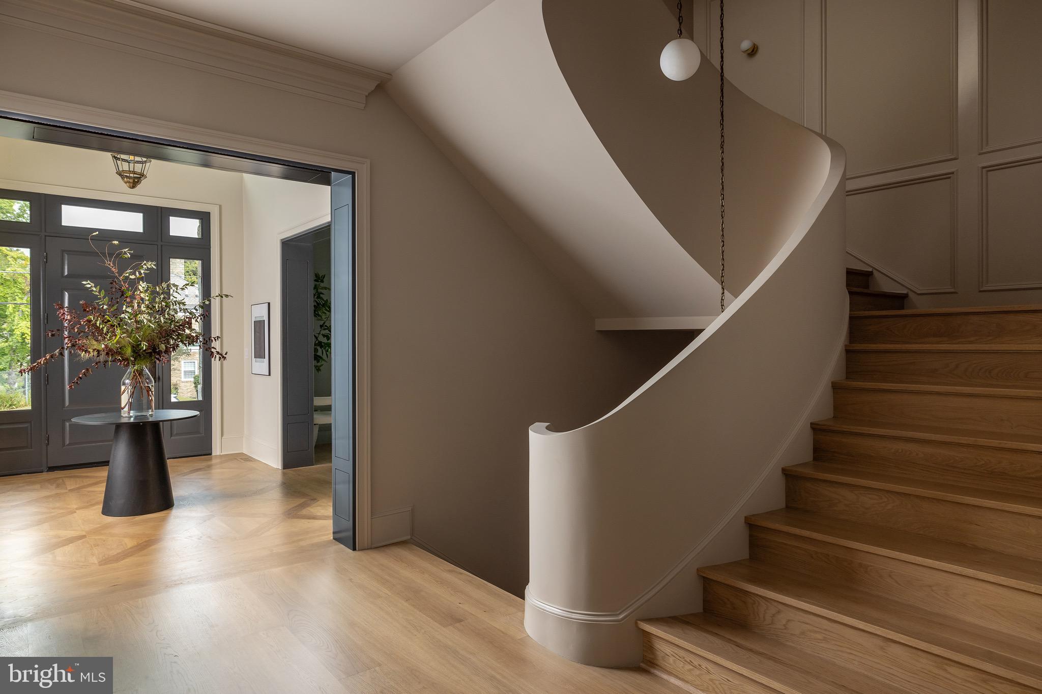 FOREST HILLS - Residential