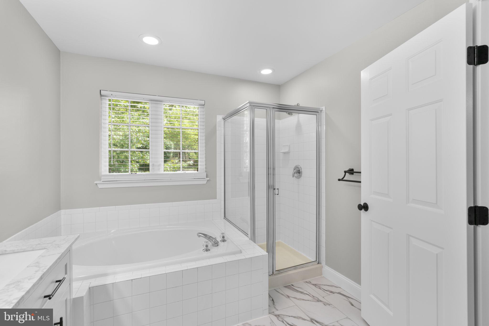 BCKGHM CND@OWGS MS NW TN - Residential
