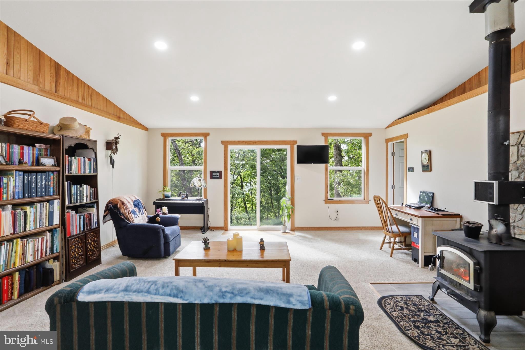 VALLEY HIGH TIMBER FARMS - Residential