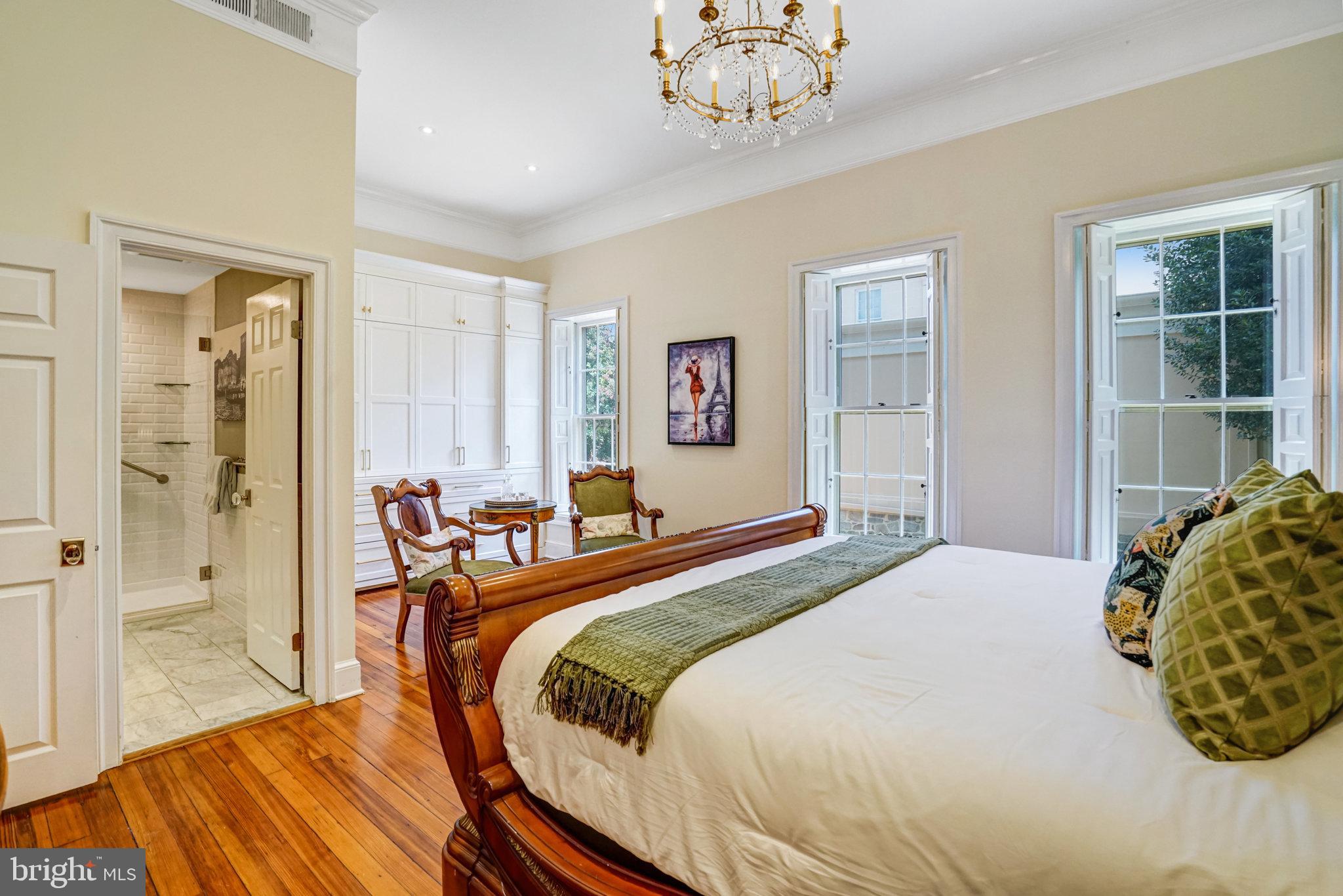 SWANN DAINGERFIELD - Residential