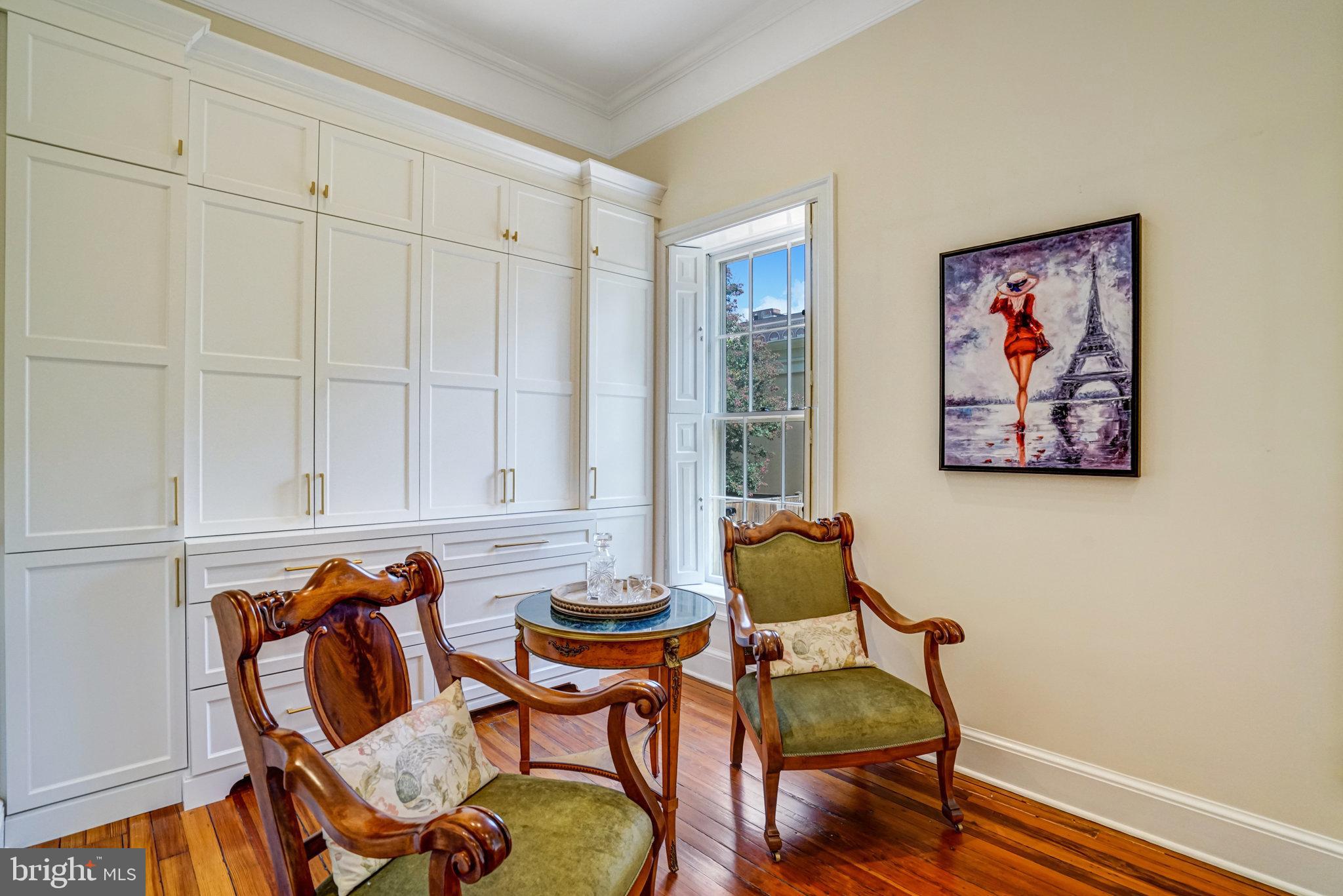 SWANN DAINGERFIELD - Residential