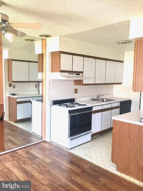 SOMERTON - Residential