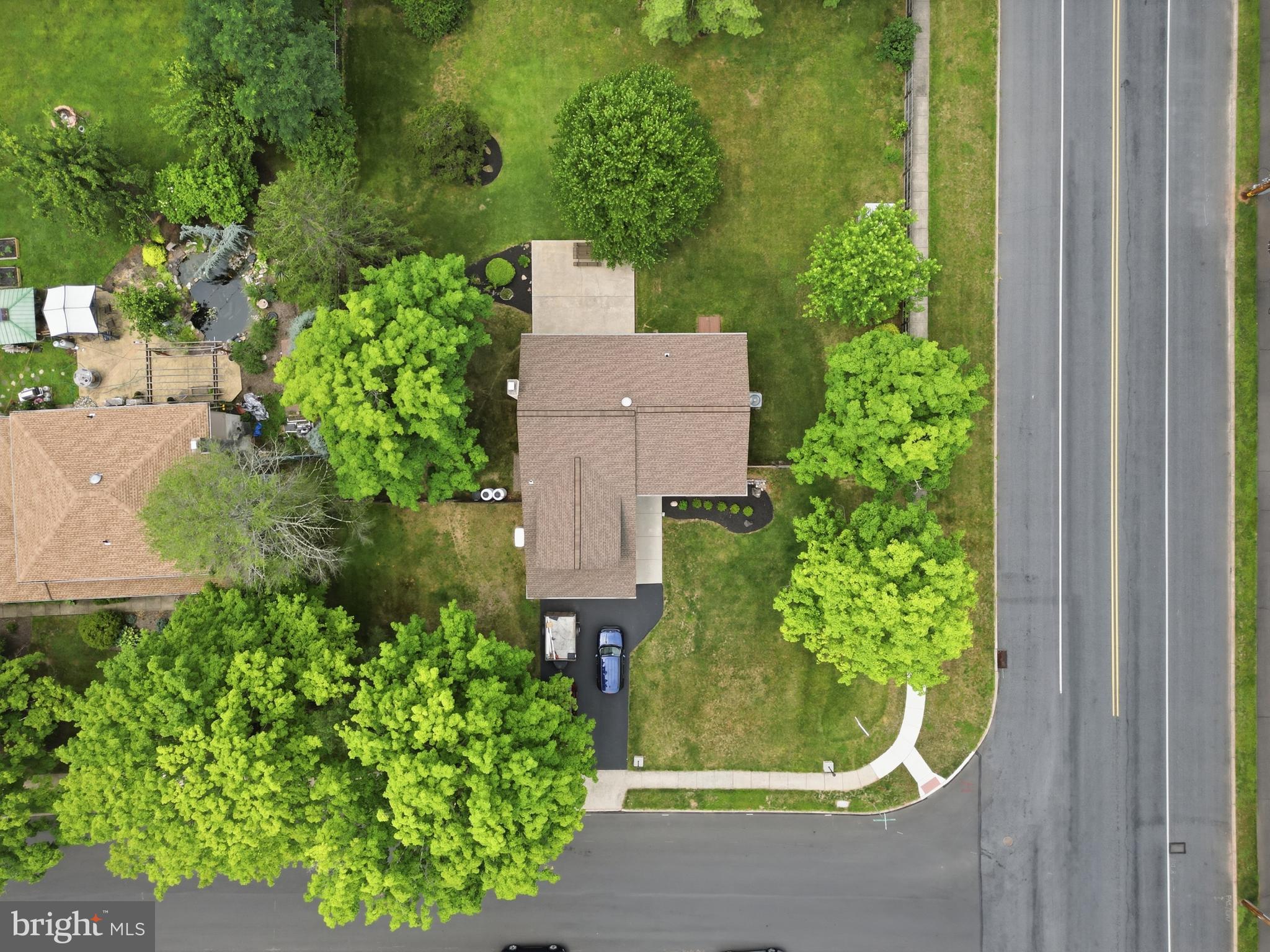 PEBBLE CREEK - Residential