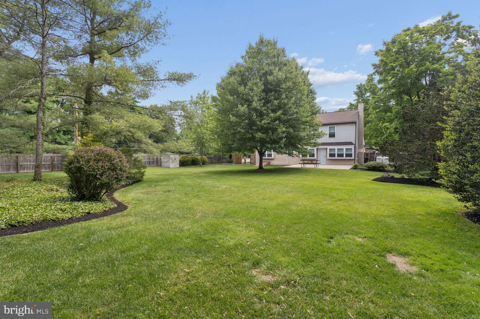 PEBBLE CREEK - Residential