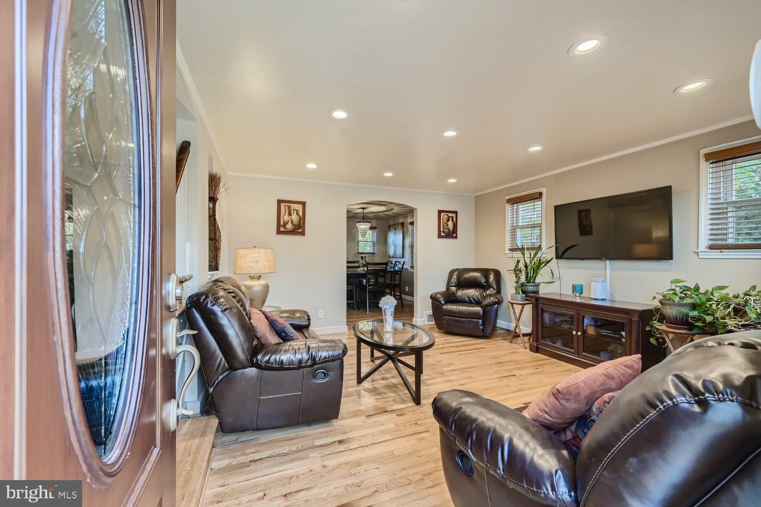 WEST HILLS - Residential