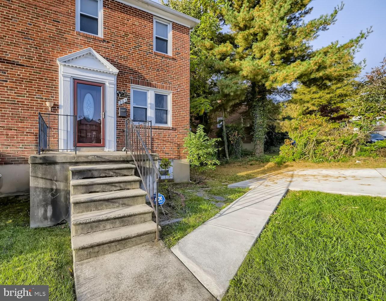WEST HILLS - Residential