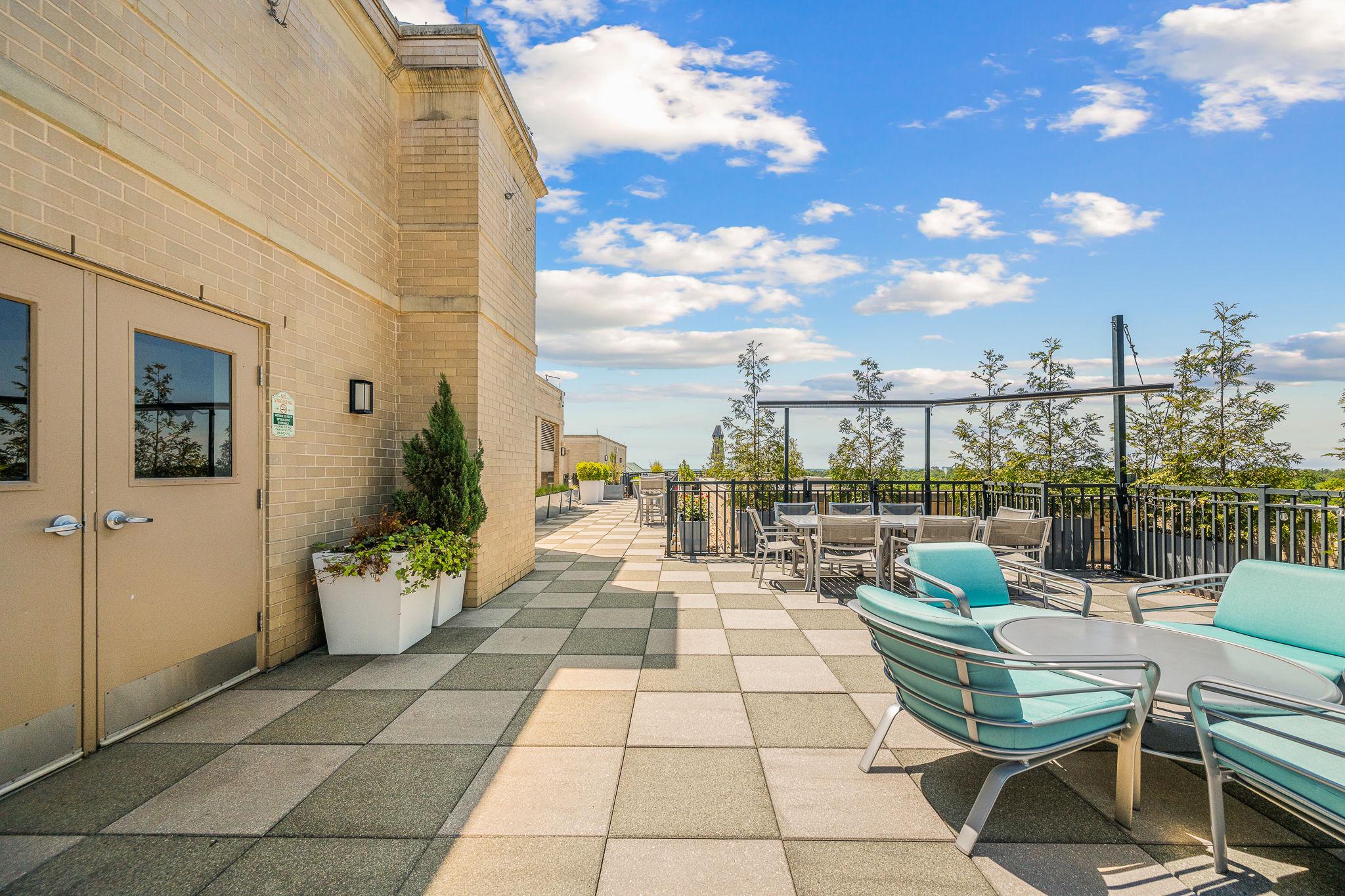 LIONSGATE - Residential