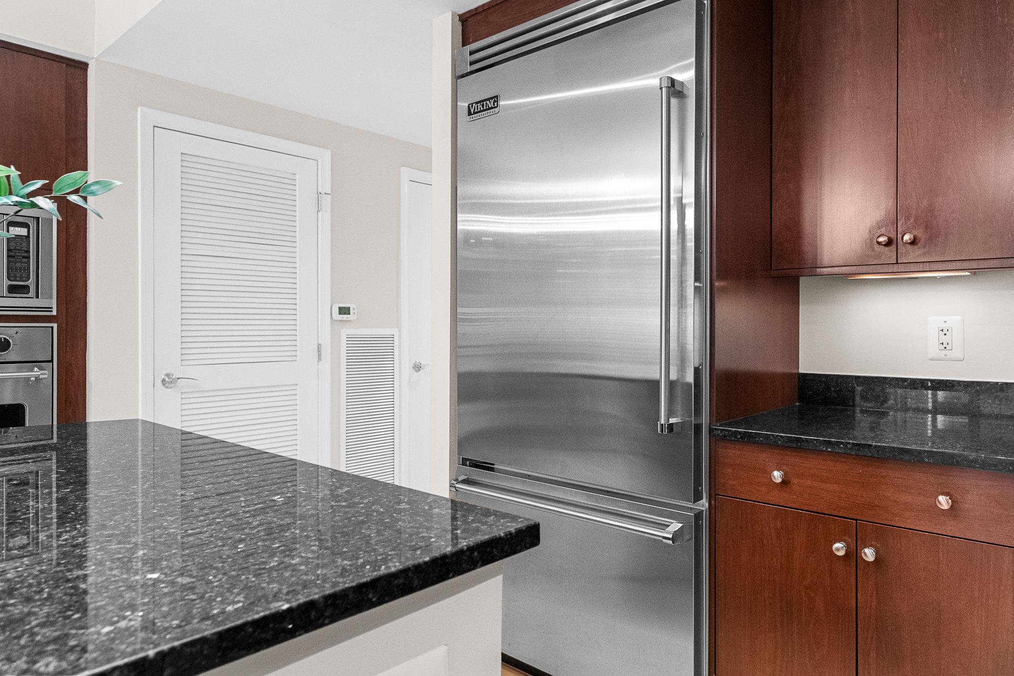 LIONSGATE - Residential