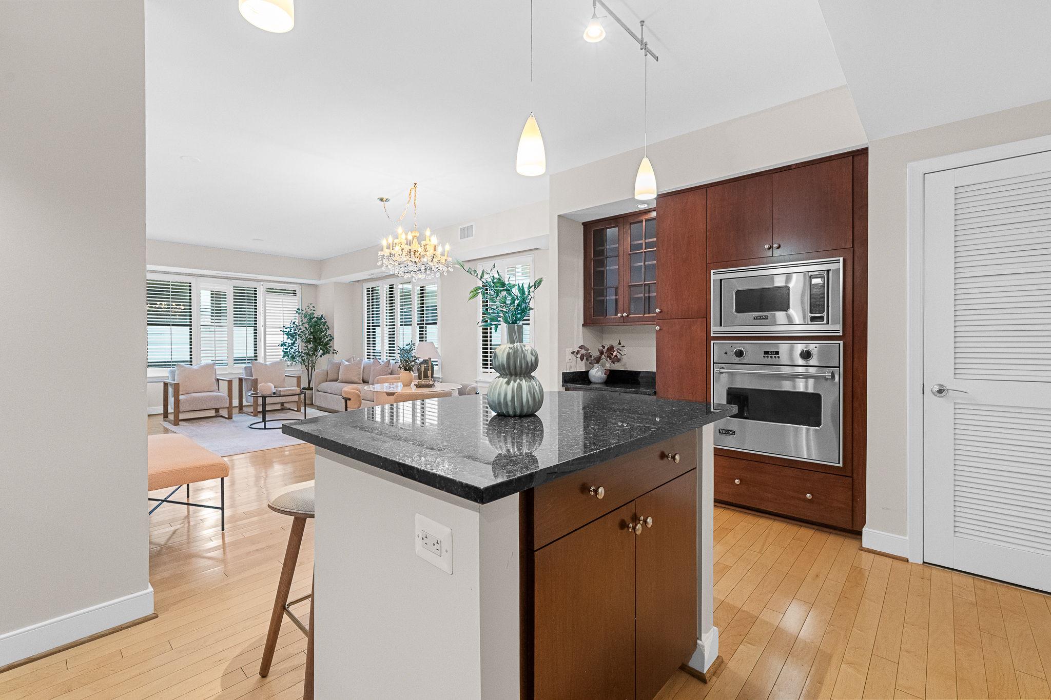 LIONSGATE - Residential