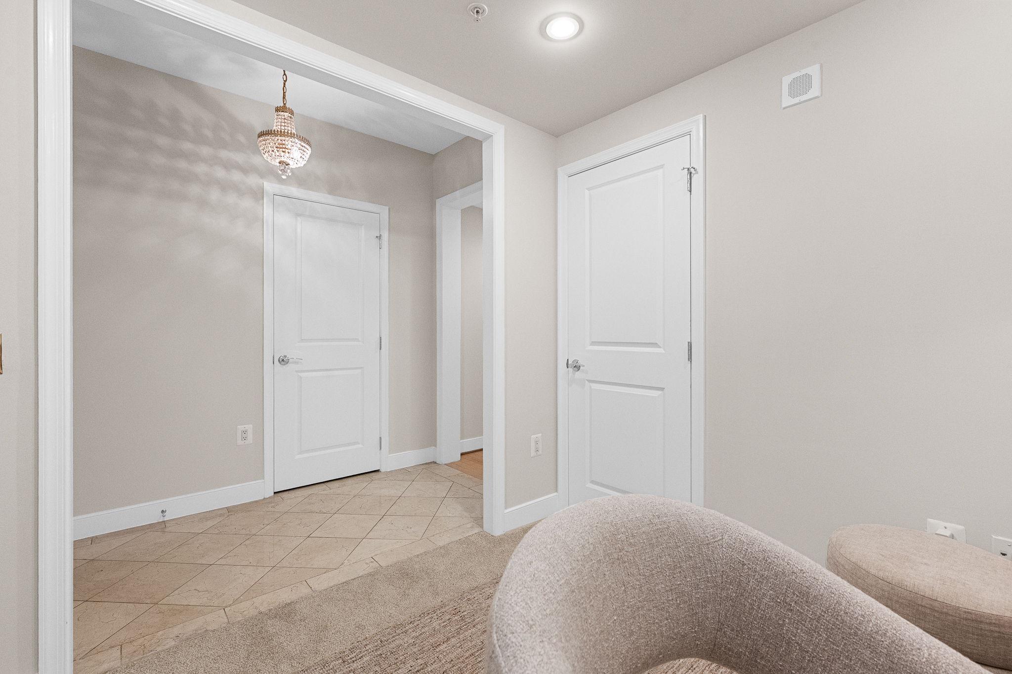 LIONSGATE - Residential