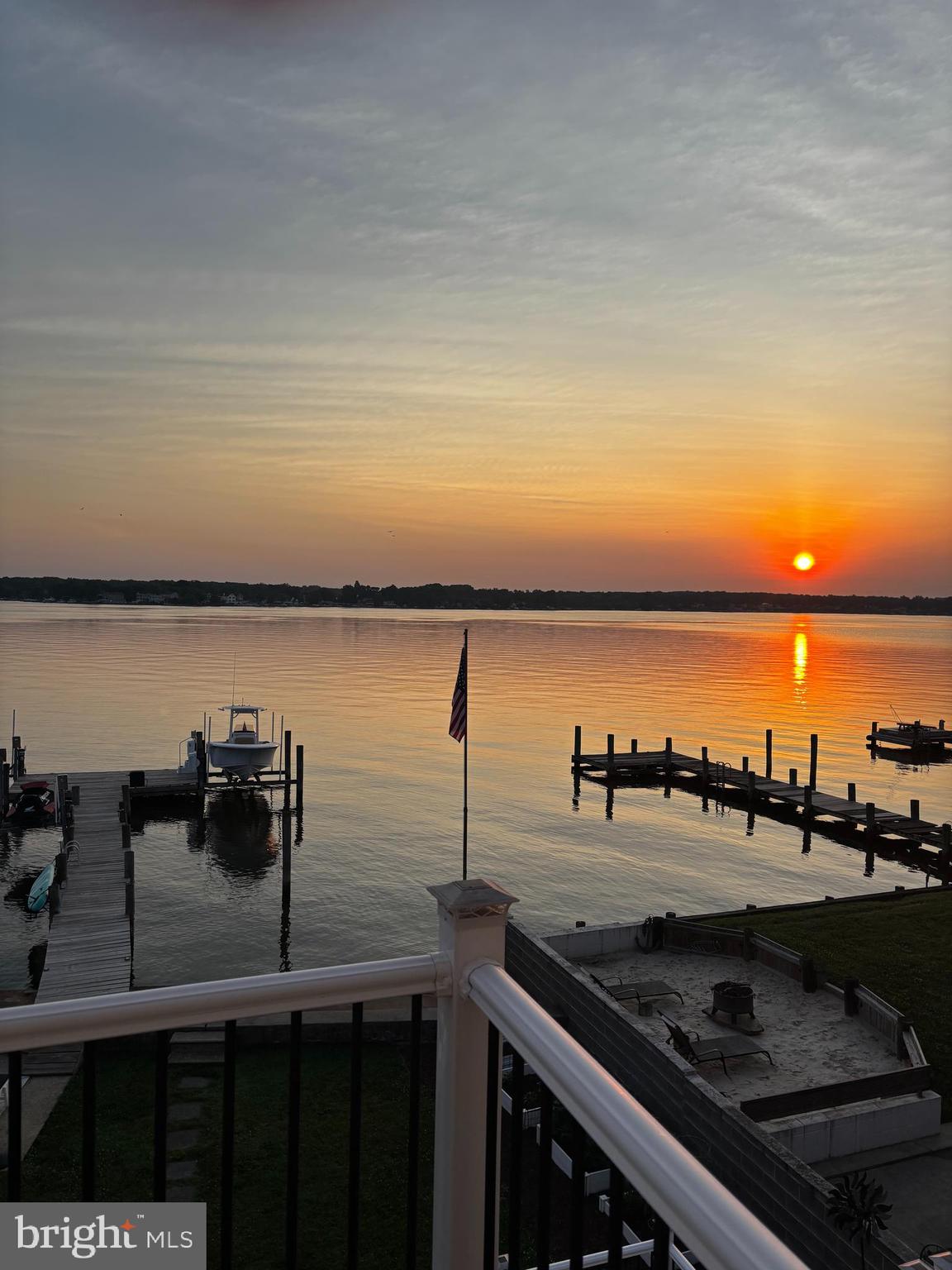 LYNCH POINT - Residential