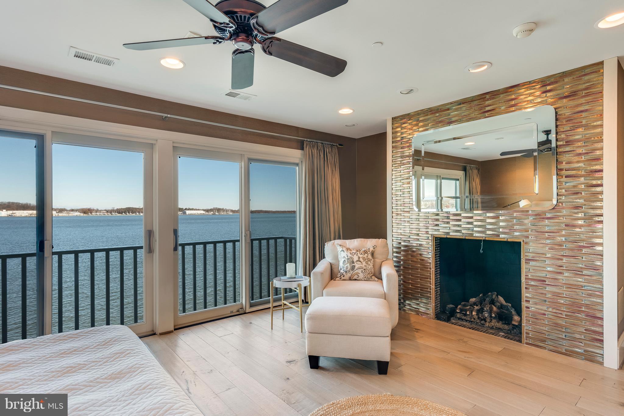 HORN POINT - Residential