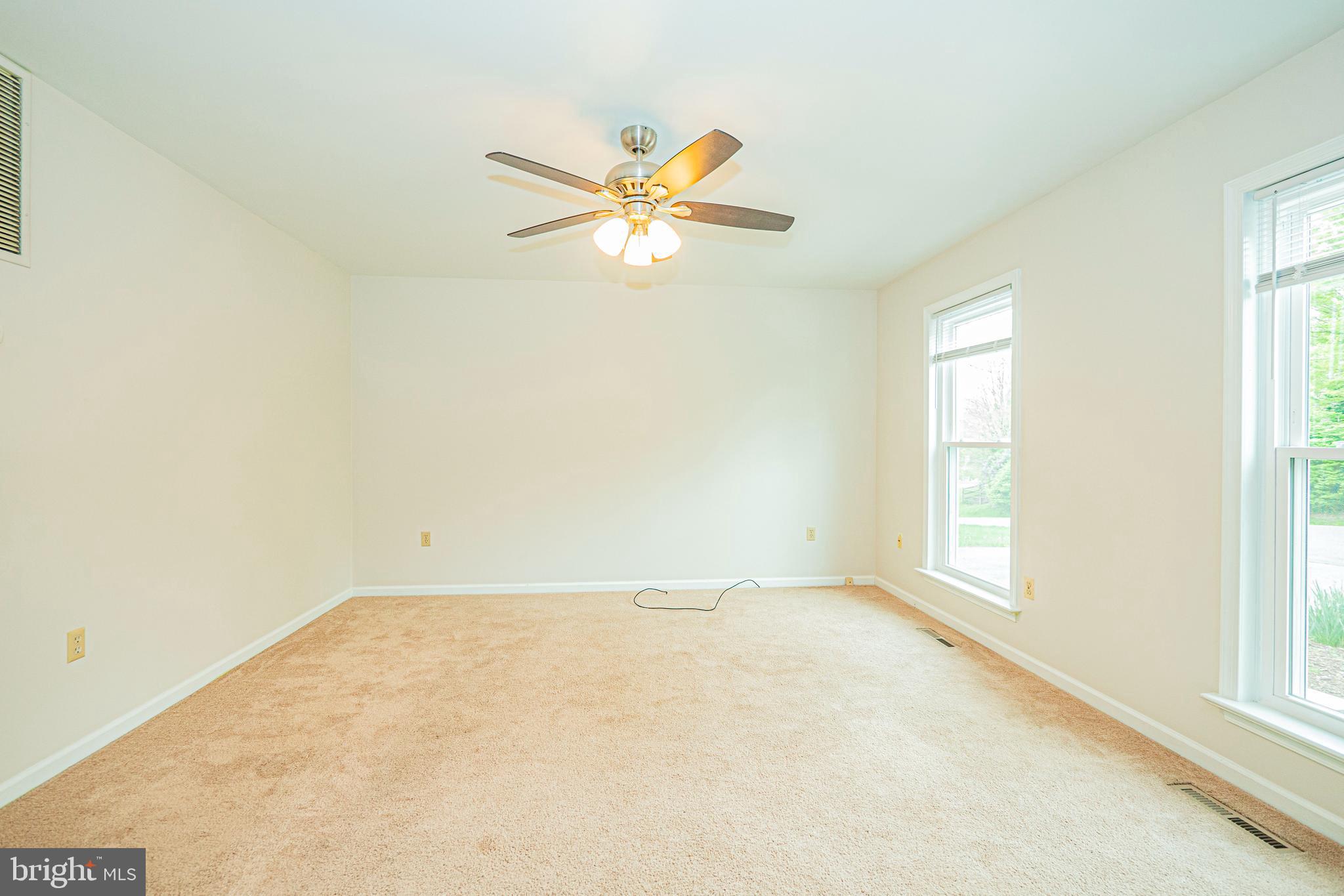 VILLAS LAKE ANITA LOUISE - Residential