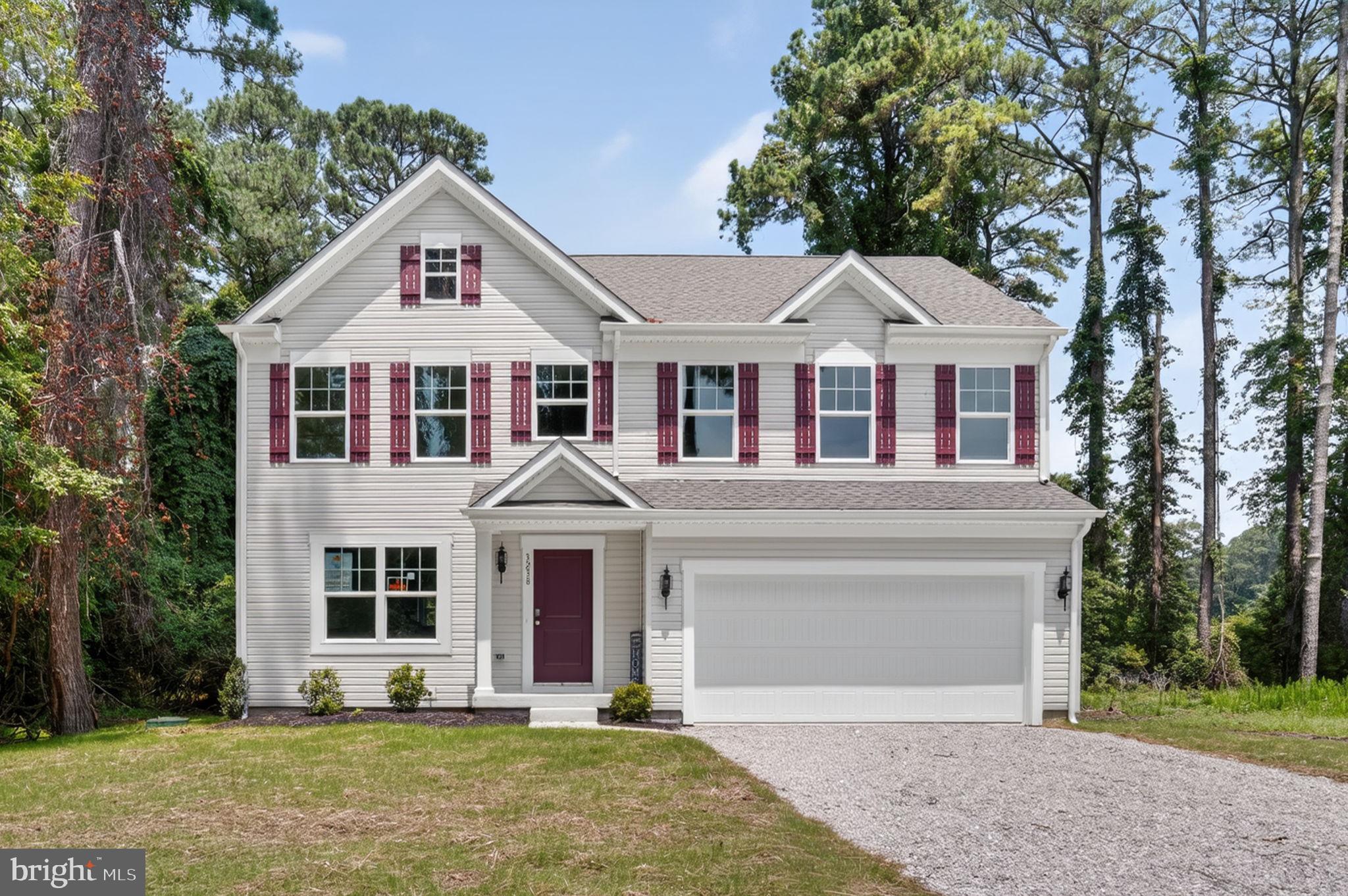 CAPTAIN'S COVE - Residential