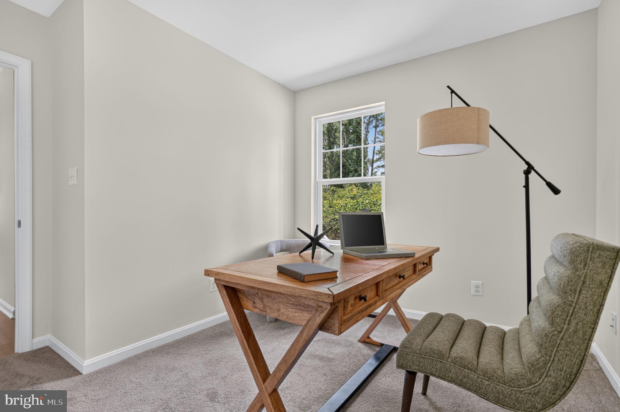 CAPTAIN'S COVE - Residential