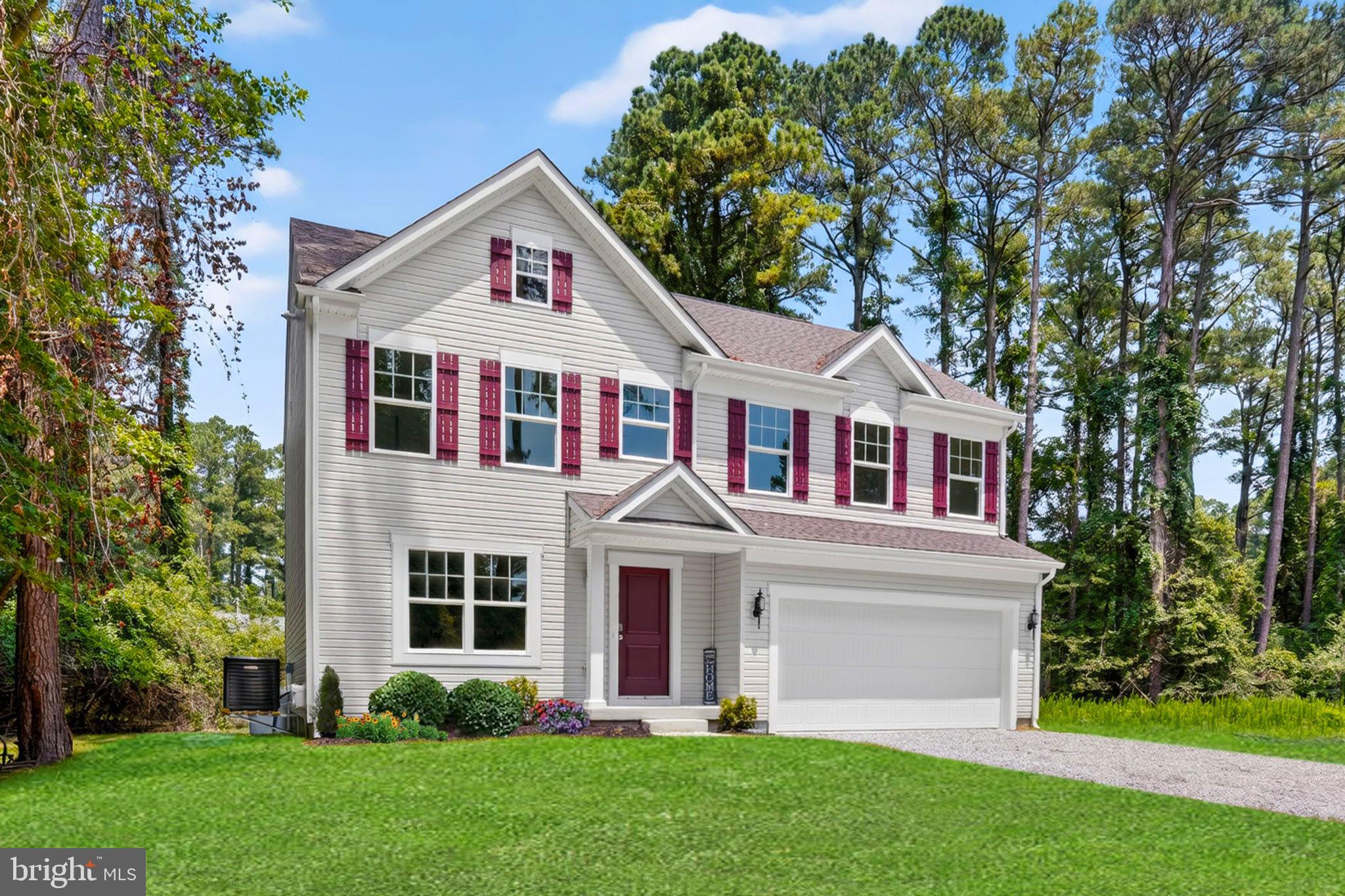 CAPTAIN'S COVE - Residential