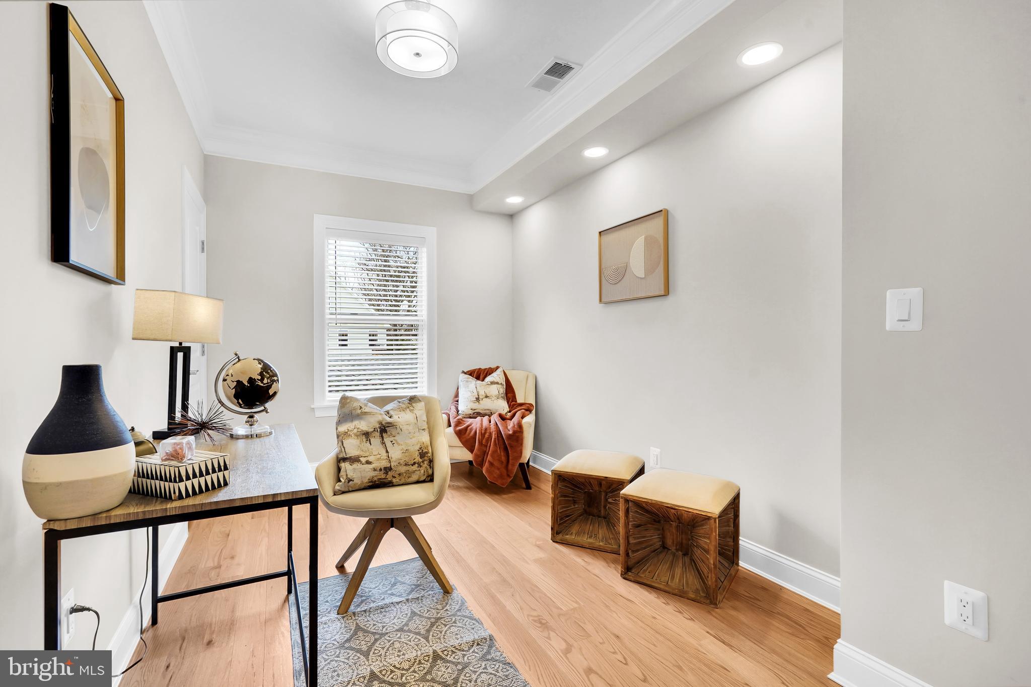 ROCK CREEK PALISADES - Residential